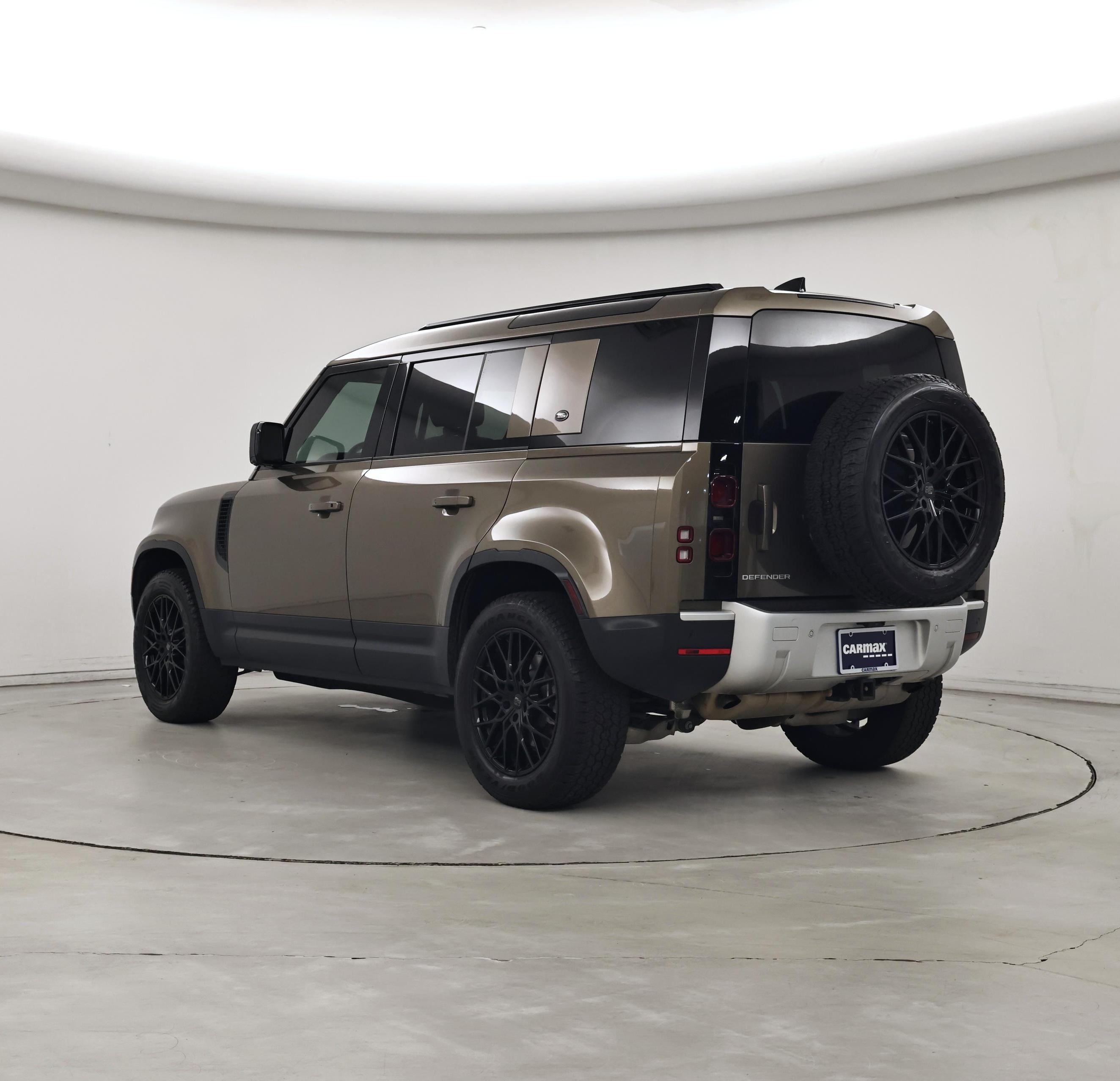Thumbnail: 2024 Land Rover Defender - 2