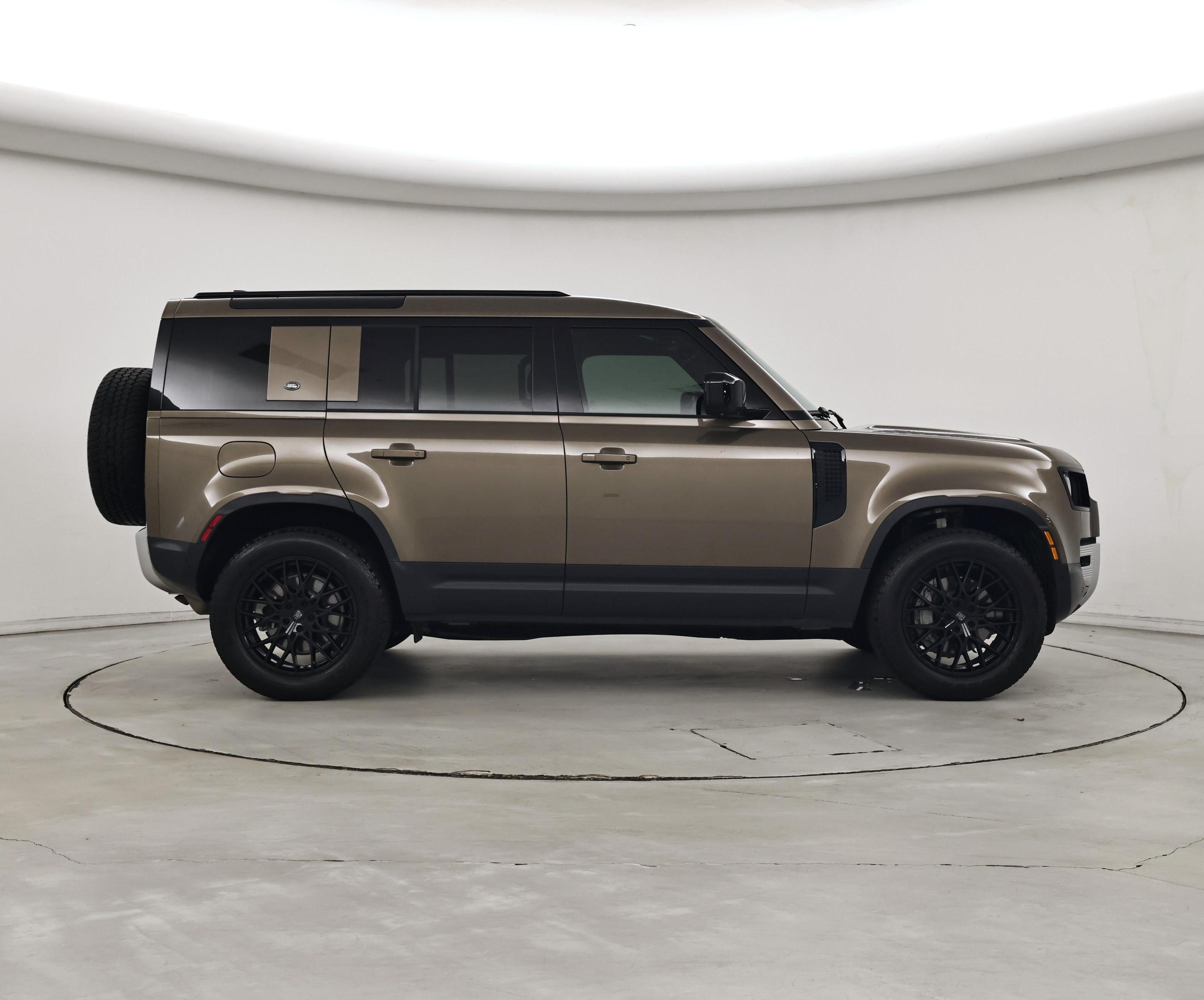 Thumbnail: 2024 Land Rover Defender - 7