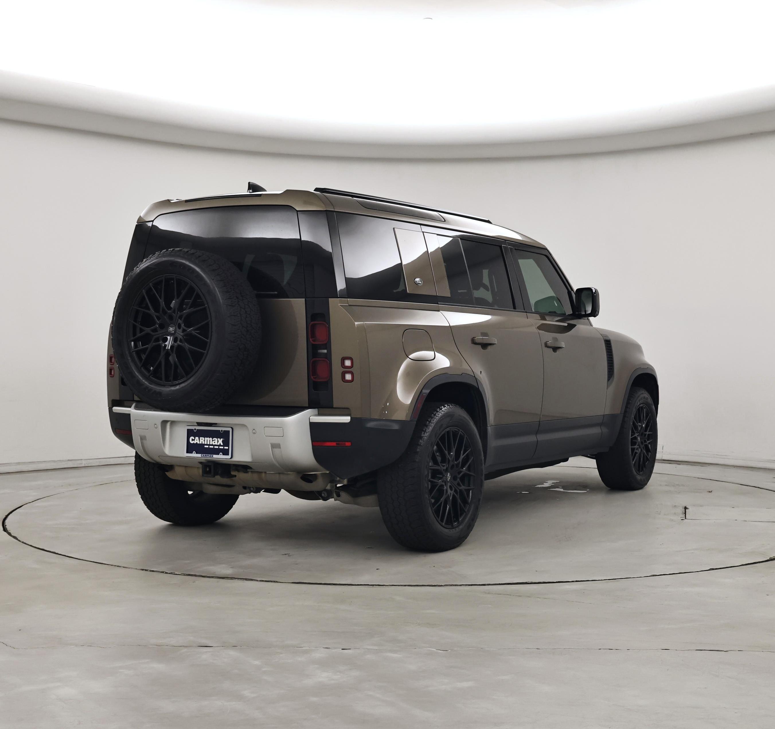 Thumbnail: 2024 Land Rover Defender - 8