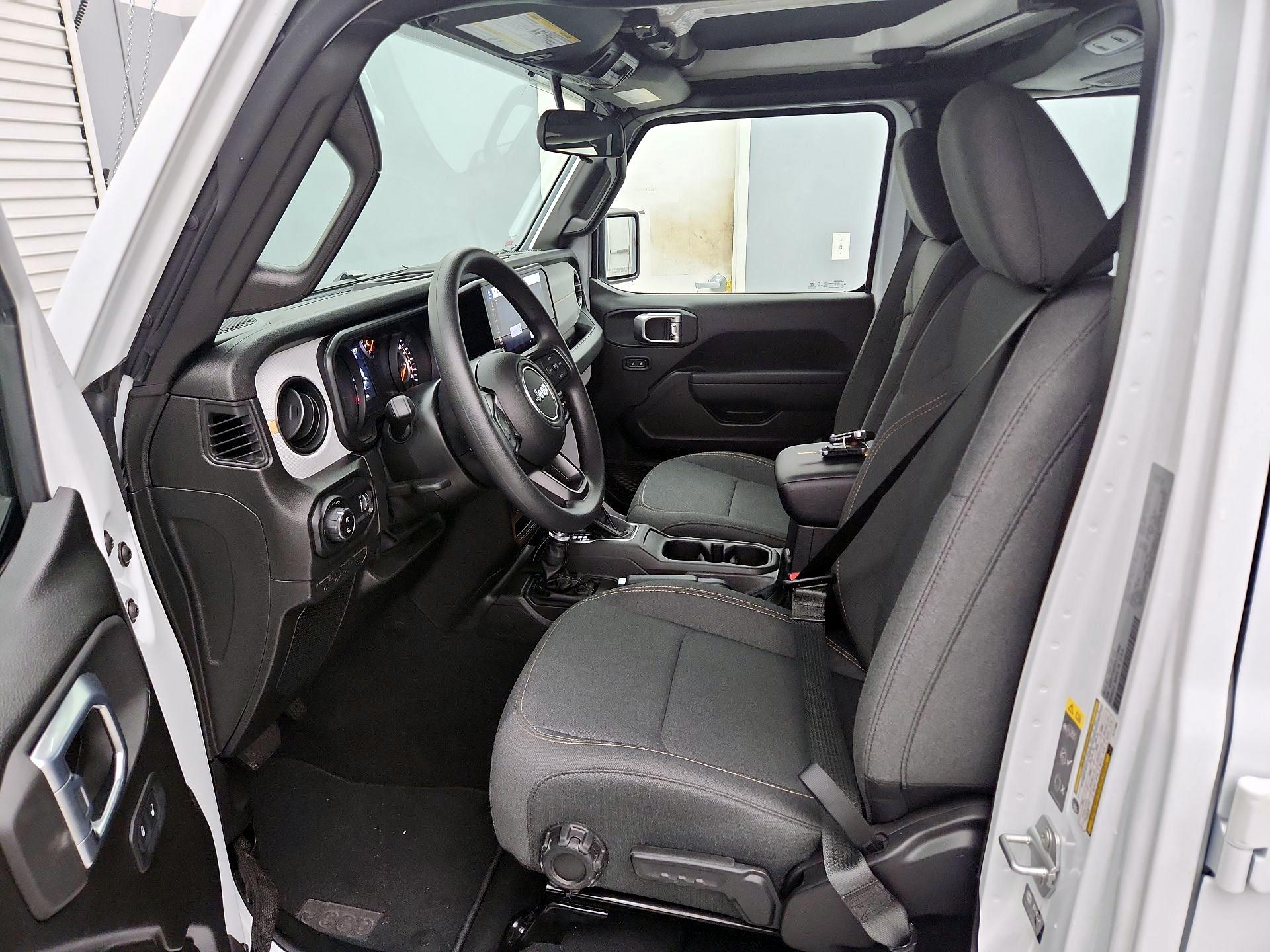 Thumbnail: 2026 Jeep Gladiator - 11