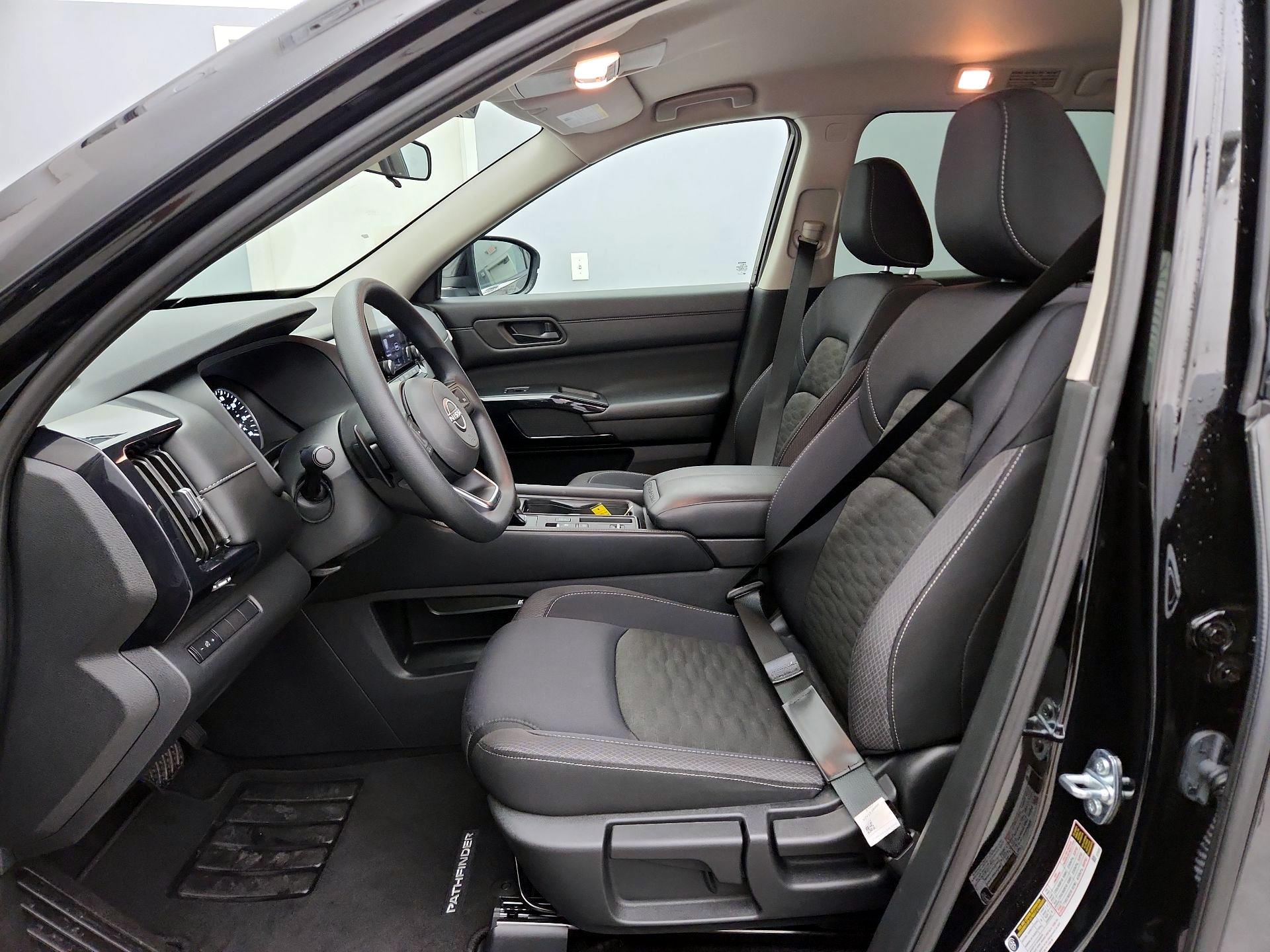 Thumbnail: 2025 Nissan Pathfinder - 11