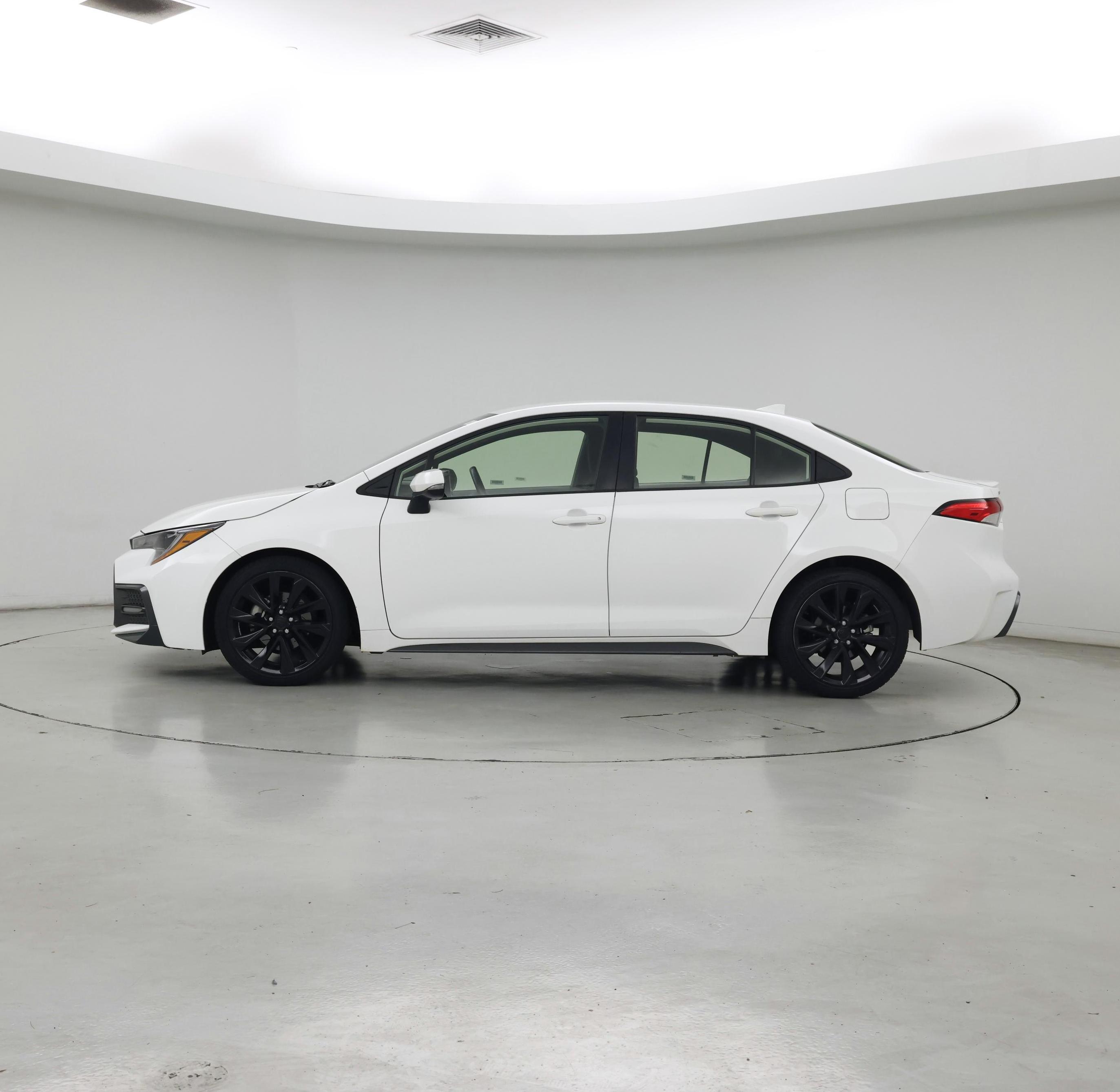 Thumbnail: 2022 Toyota Corolla - 3