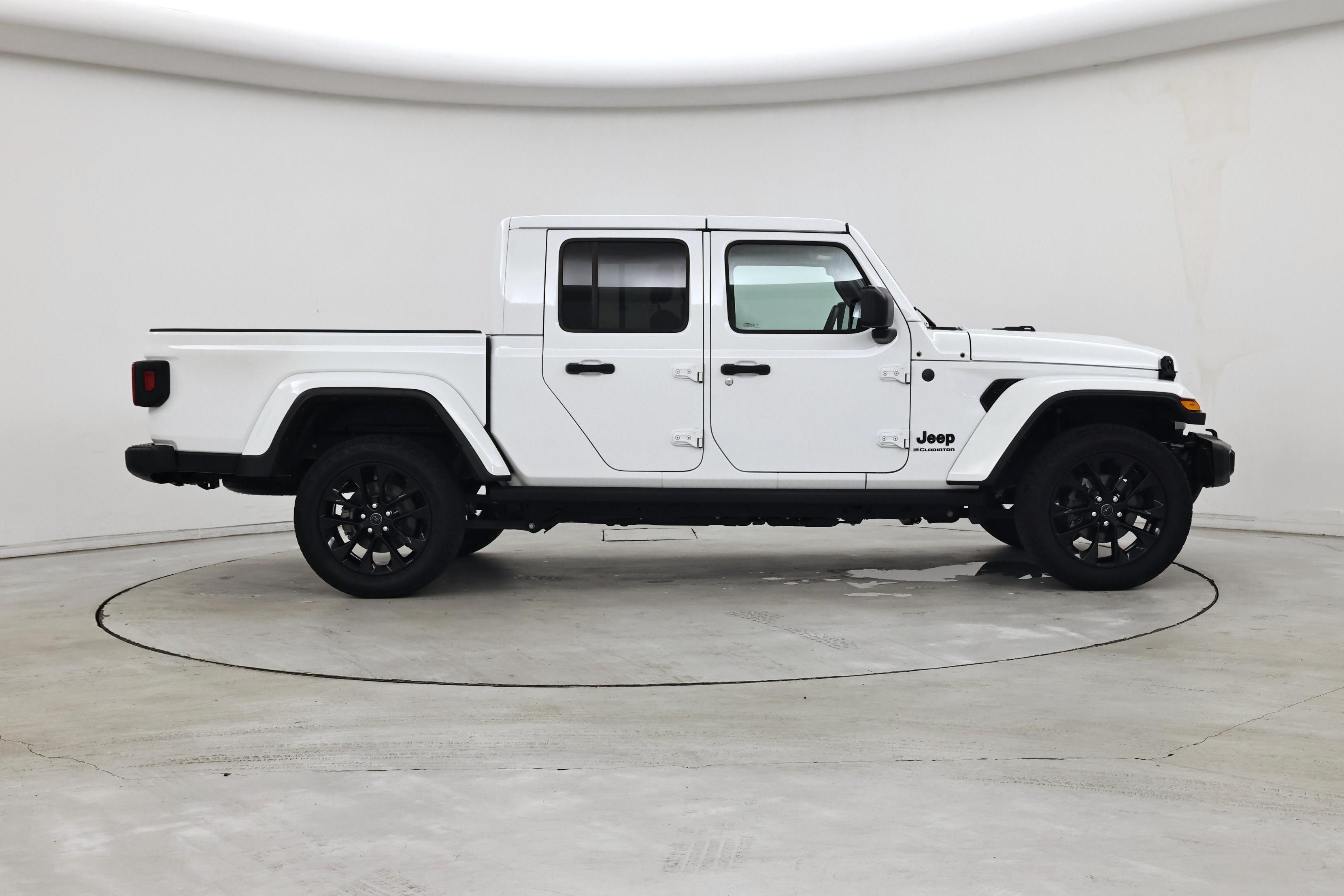 Thumbnail: 2025 Jeep Gladiator - 7