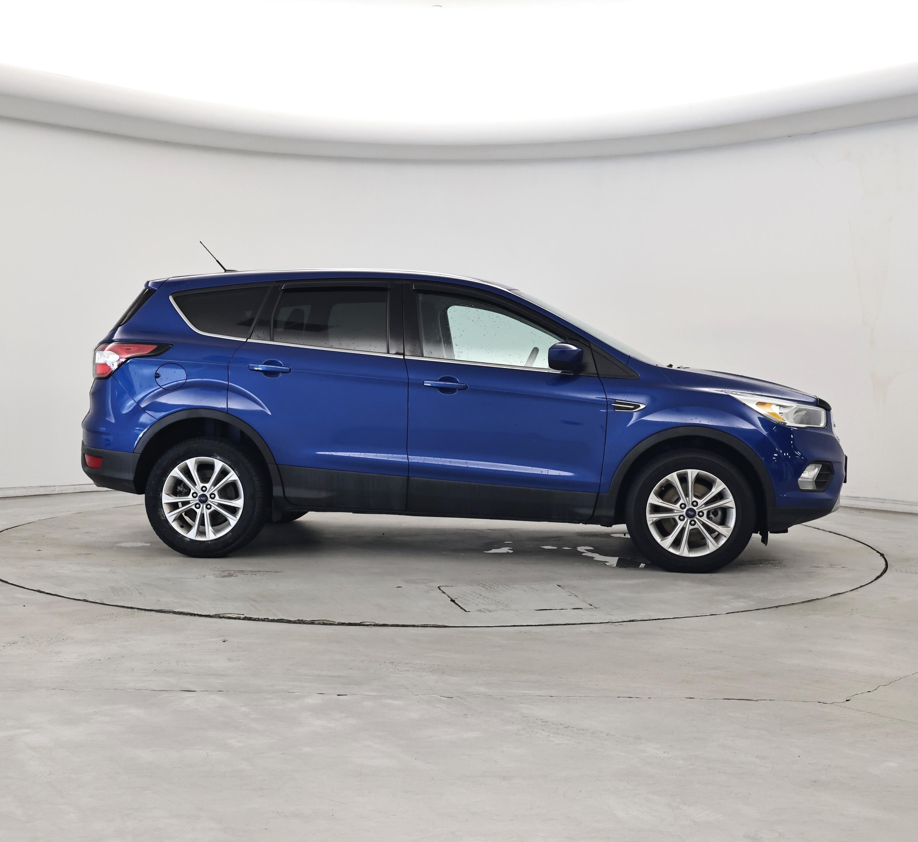 Thumbnail: 2017 Ford Escape - 7