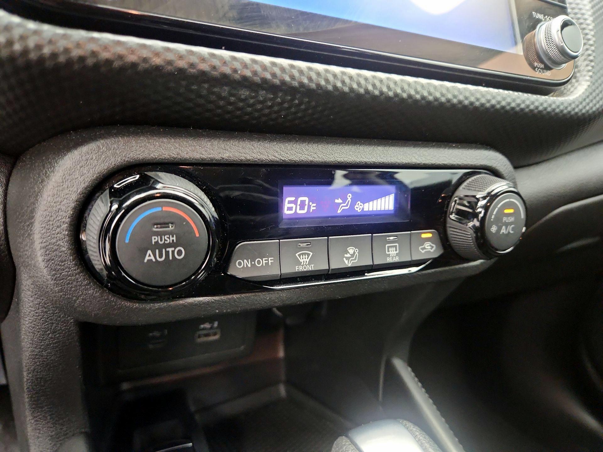 Thumbnail: 2022 Nissan Kicks - 15