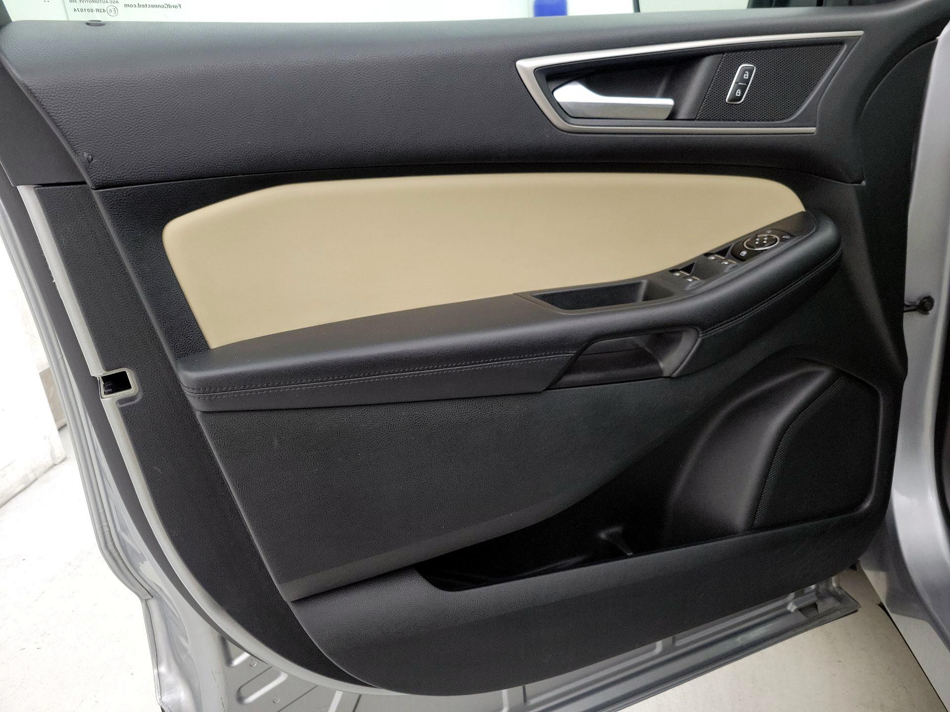 Thumbnail: 2023 Ford Edge - 12