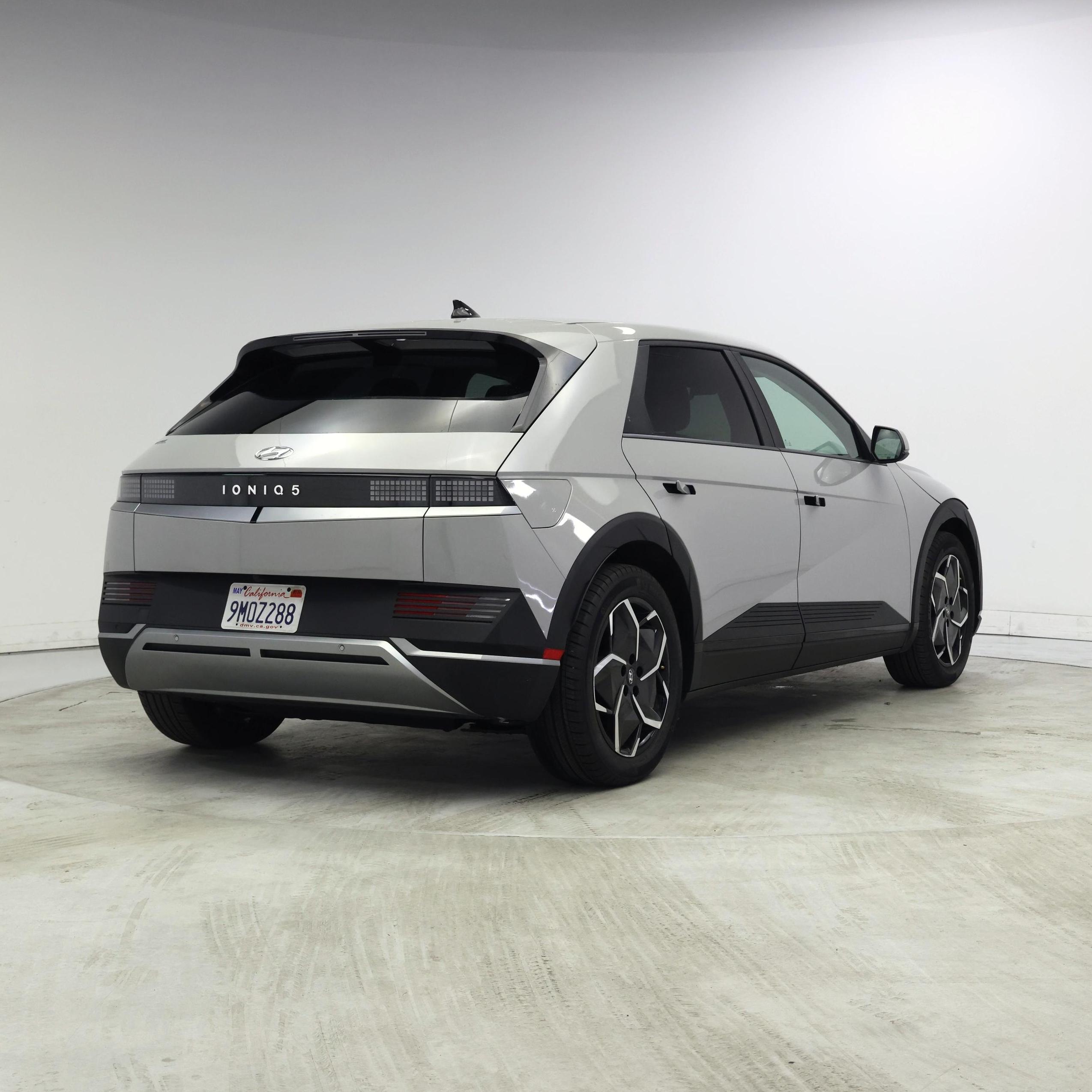 Thumbnail: 2024 Hyundai Ioniq 5 - 8