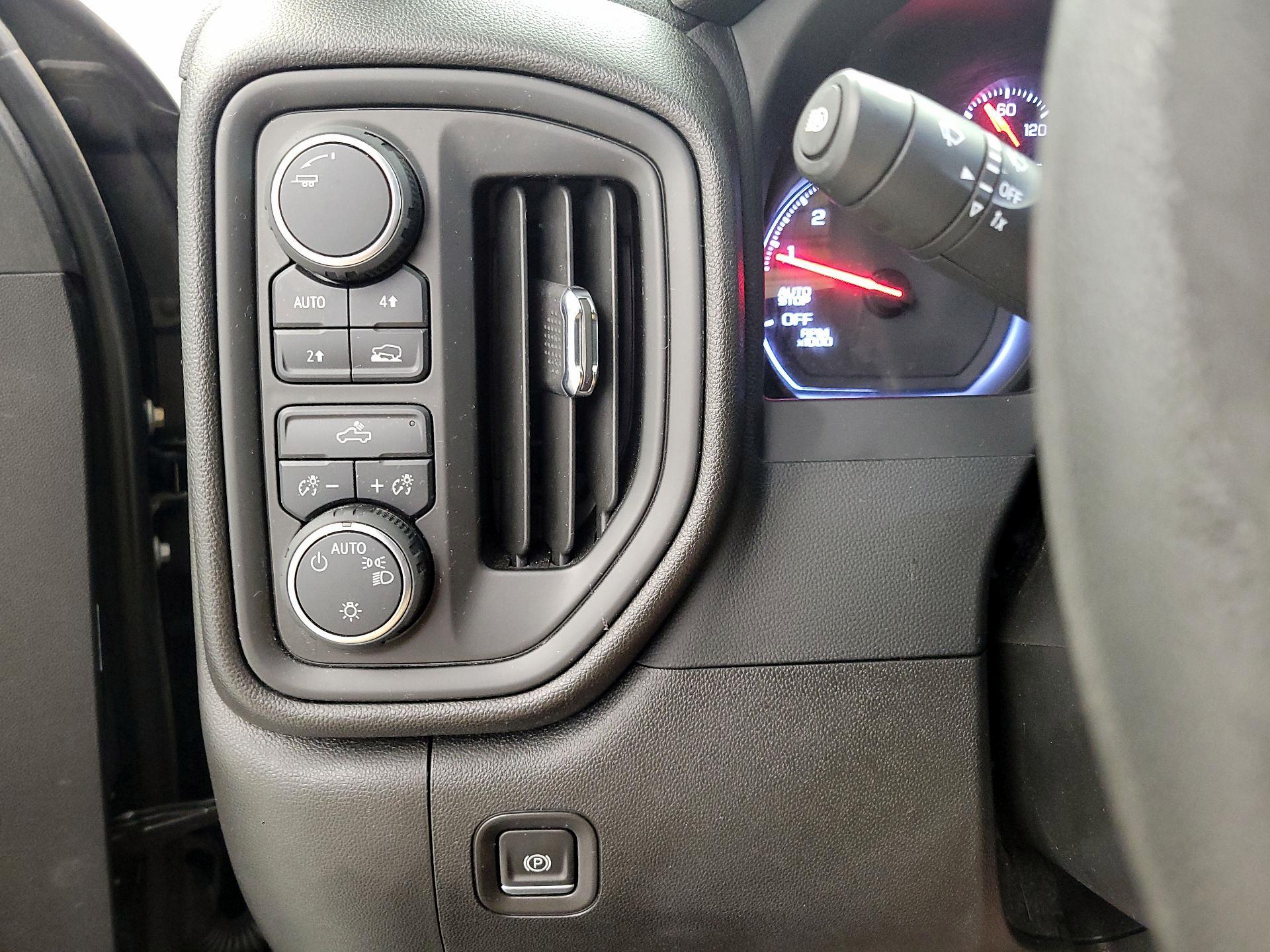 Thumbnail: 2022 Chevrolet Silverado 1500 - 13