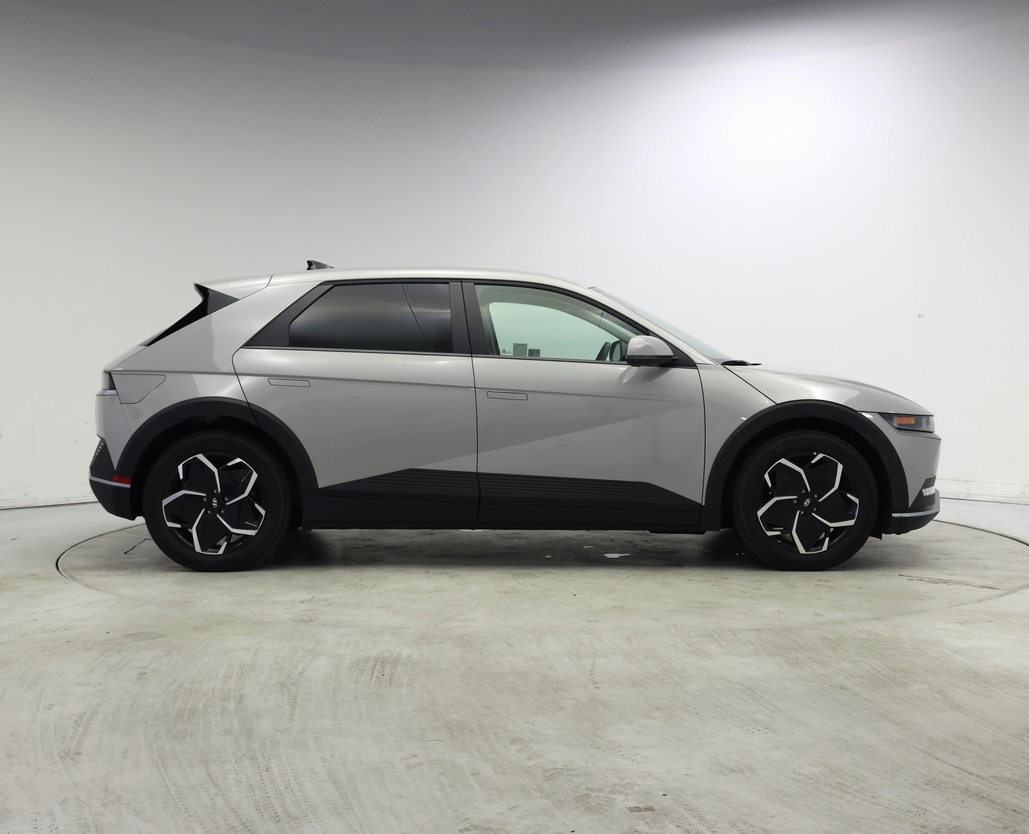 Thumbnail: 2024 Hyundai Ioniq 5 - 7