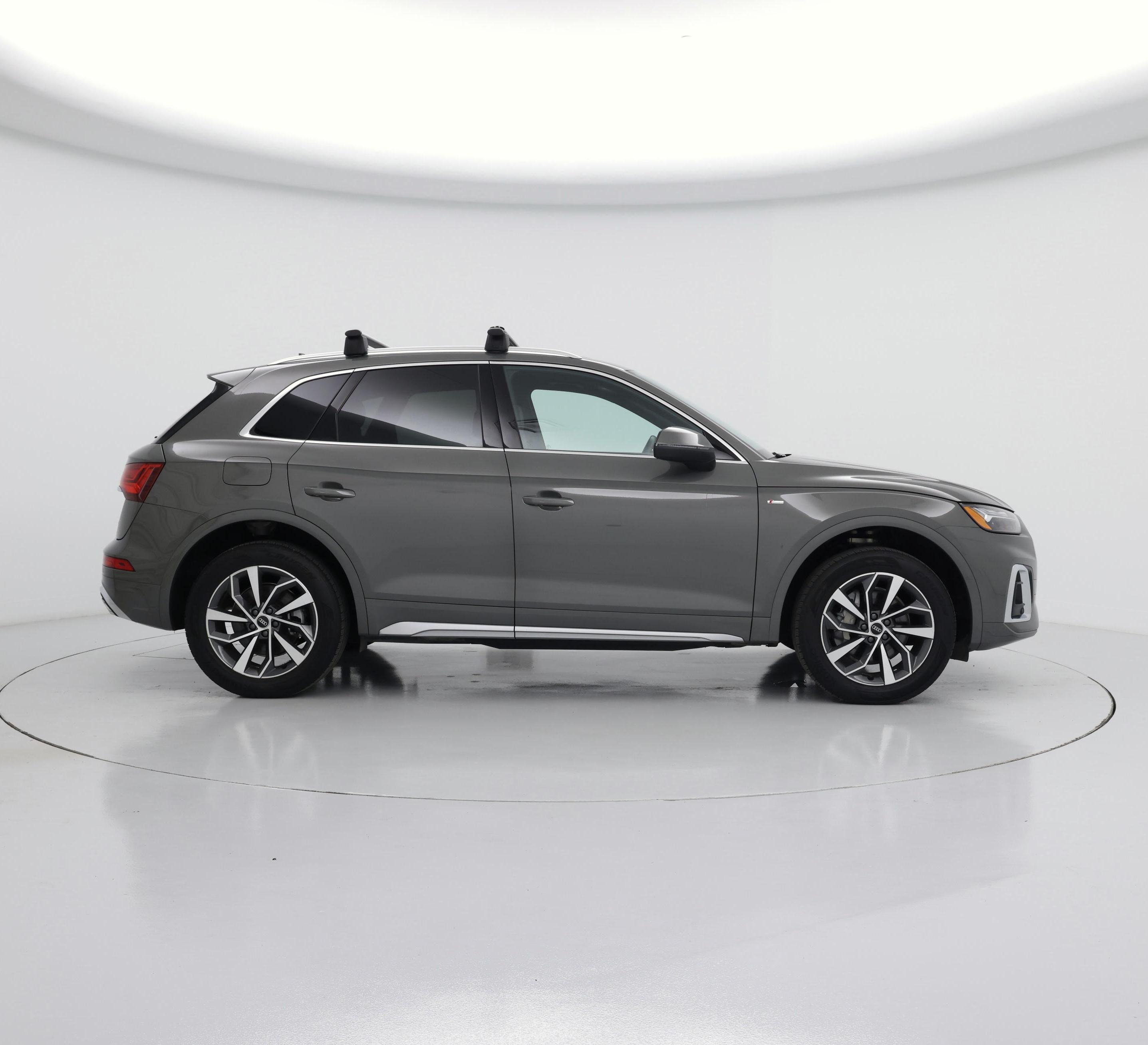 Thumbnail: 2023 Audi Q5 - 7