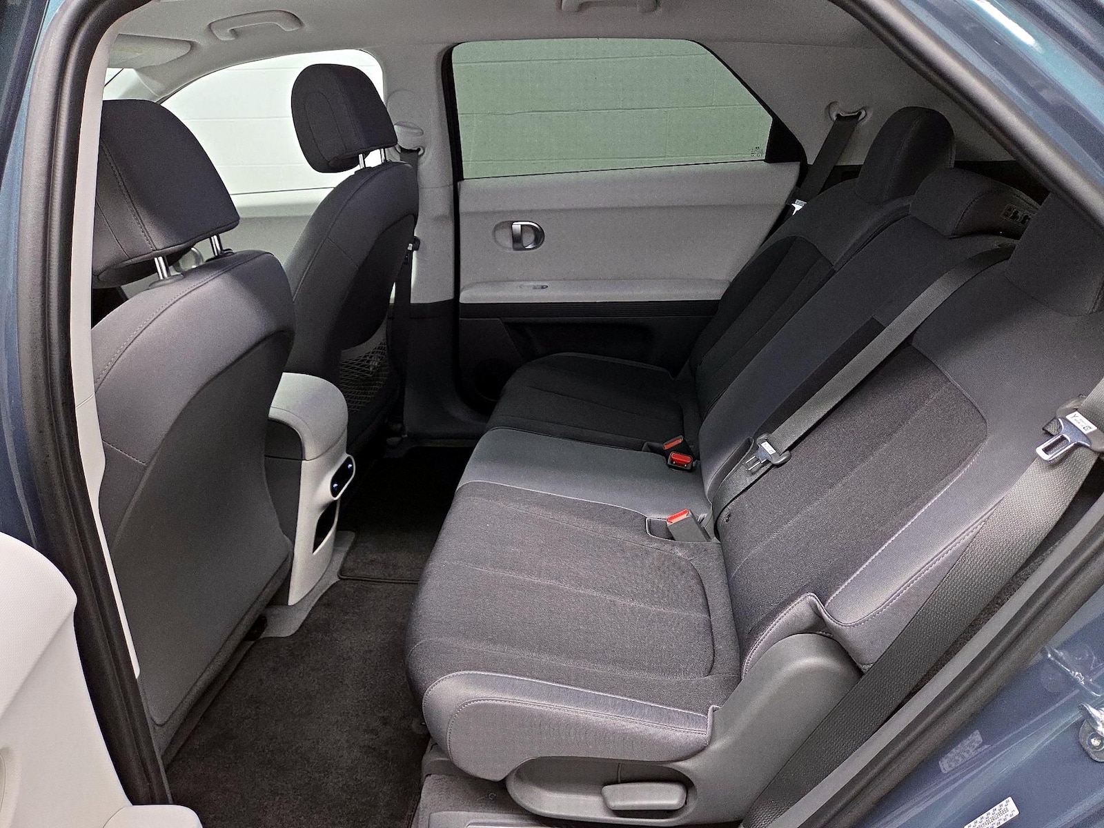 2024 Hyundai IONIQ 5 SE - Photo 21