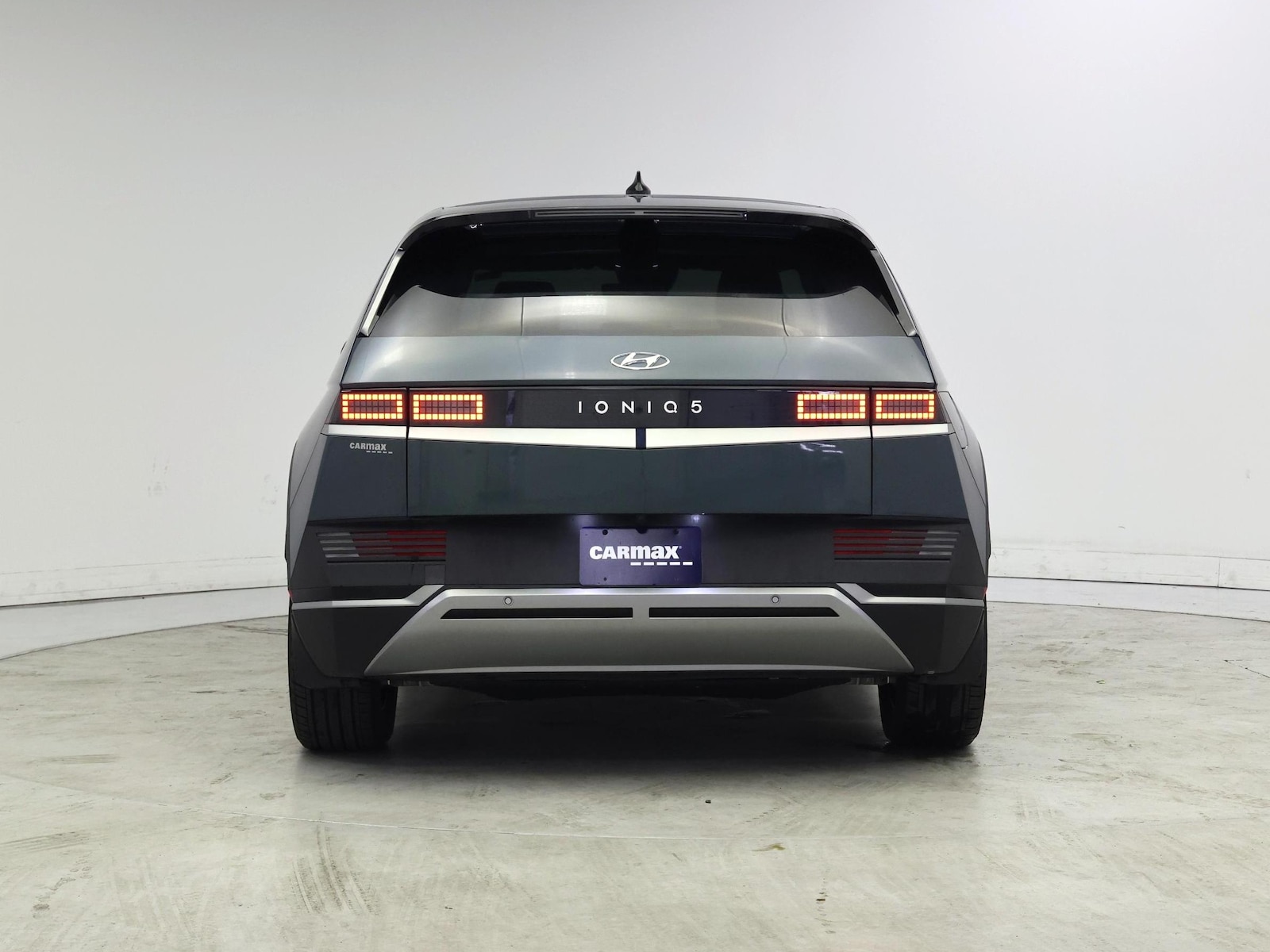 2024 Hyundai IONIQ 5 SE - Photo 7