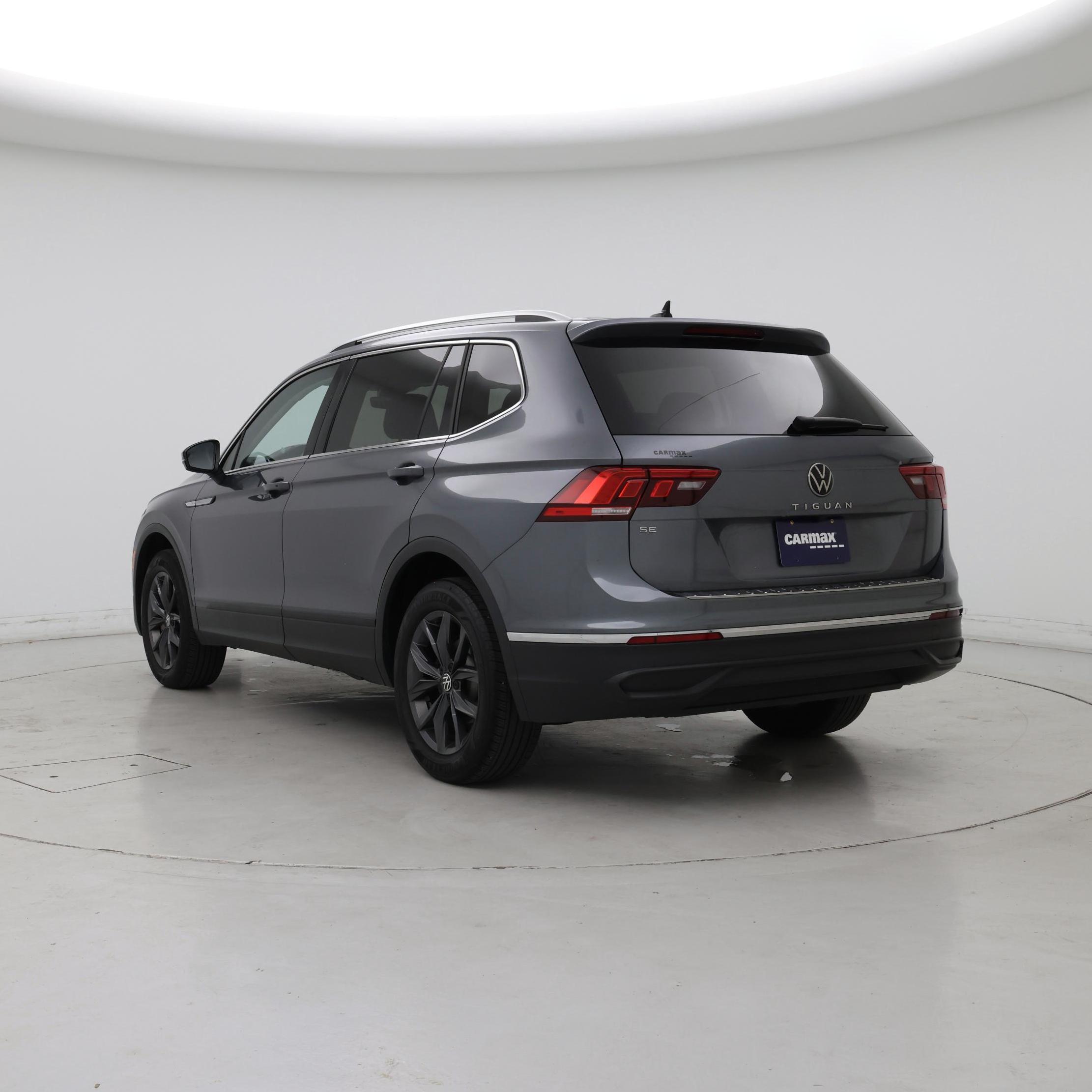Thumbnail: 2023 Volkswagen Tiguan - 2