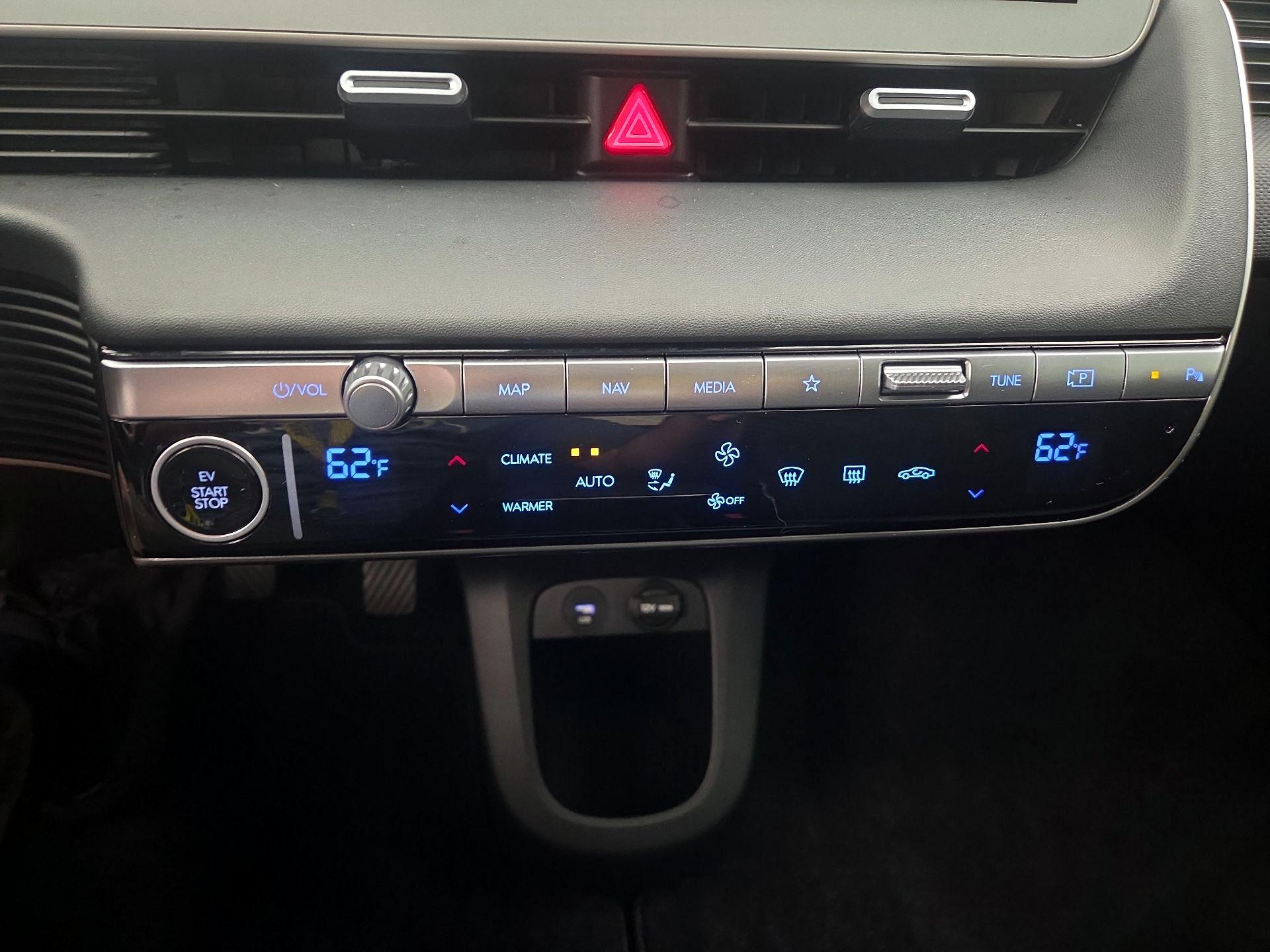 Thumbnail: 2024 Hyundai Ioniq 5 - 17