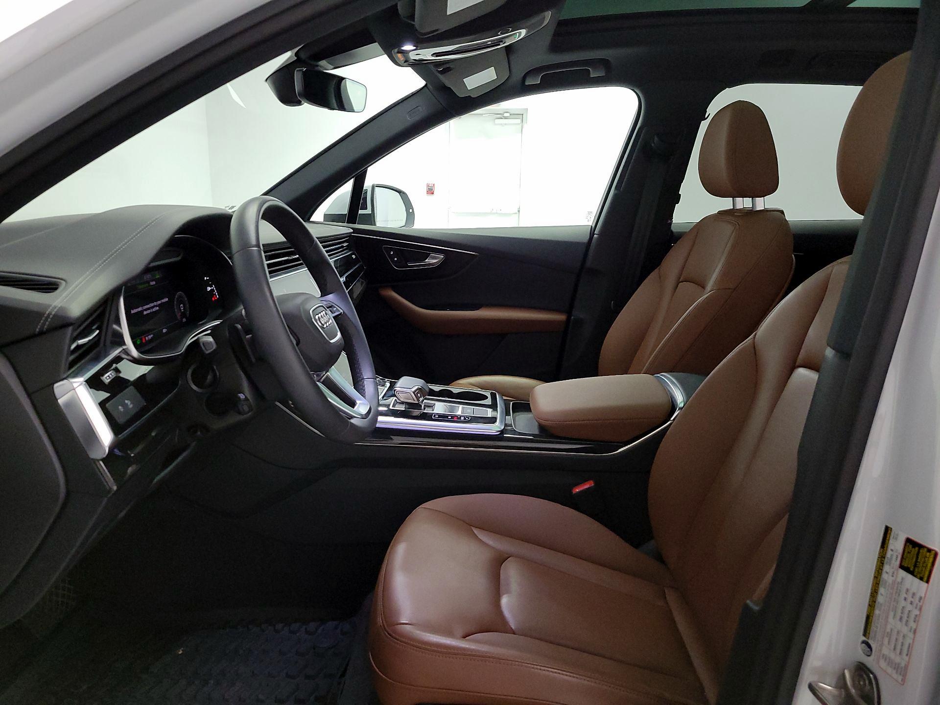 Thumbnail: 2023 Audi Q7 - 11