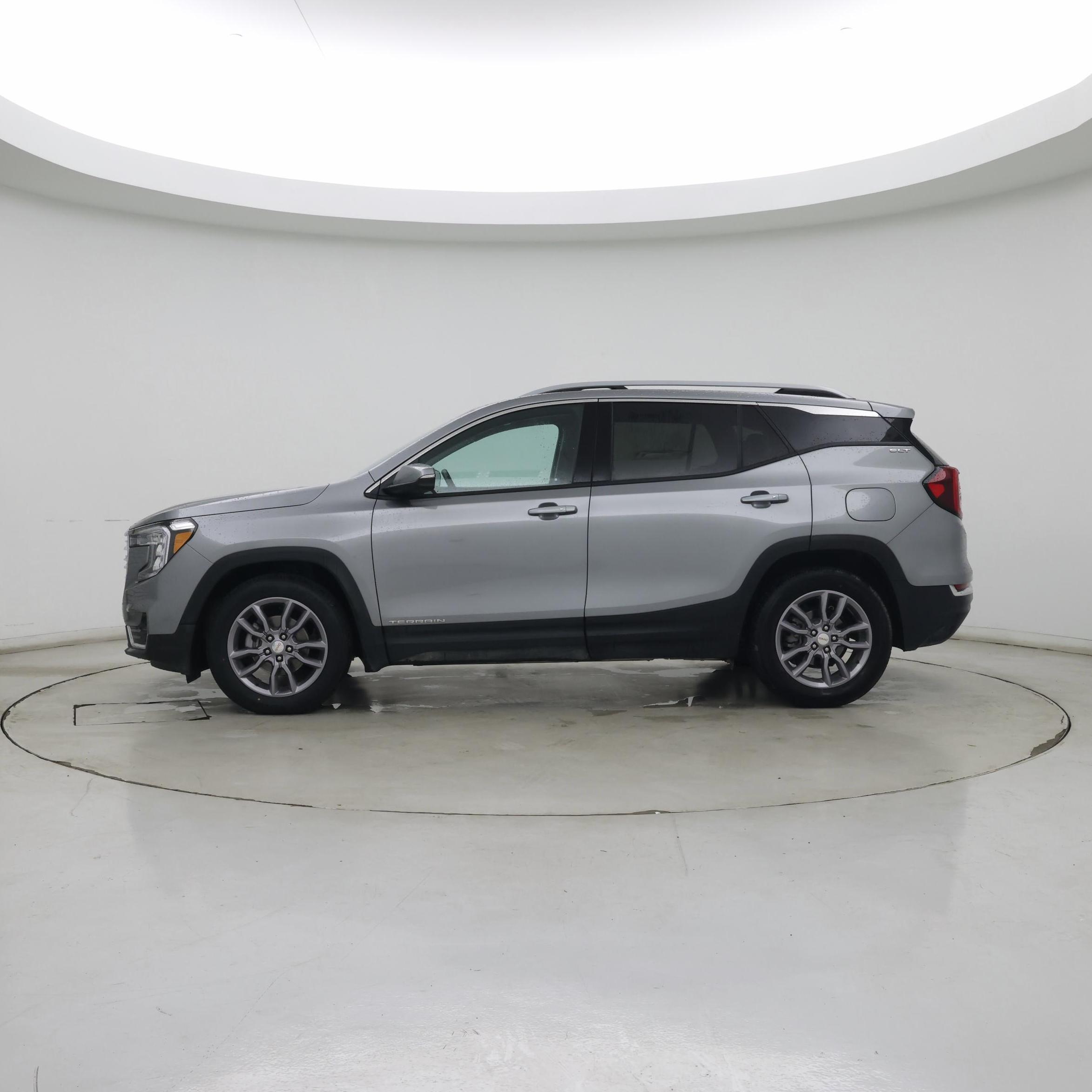 Thumbnail: 2023 GMC Terrain - 3