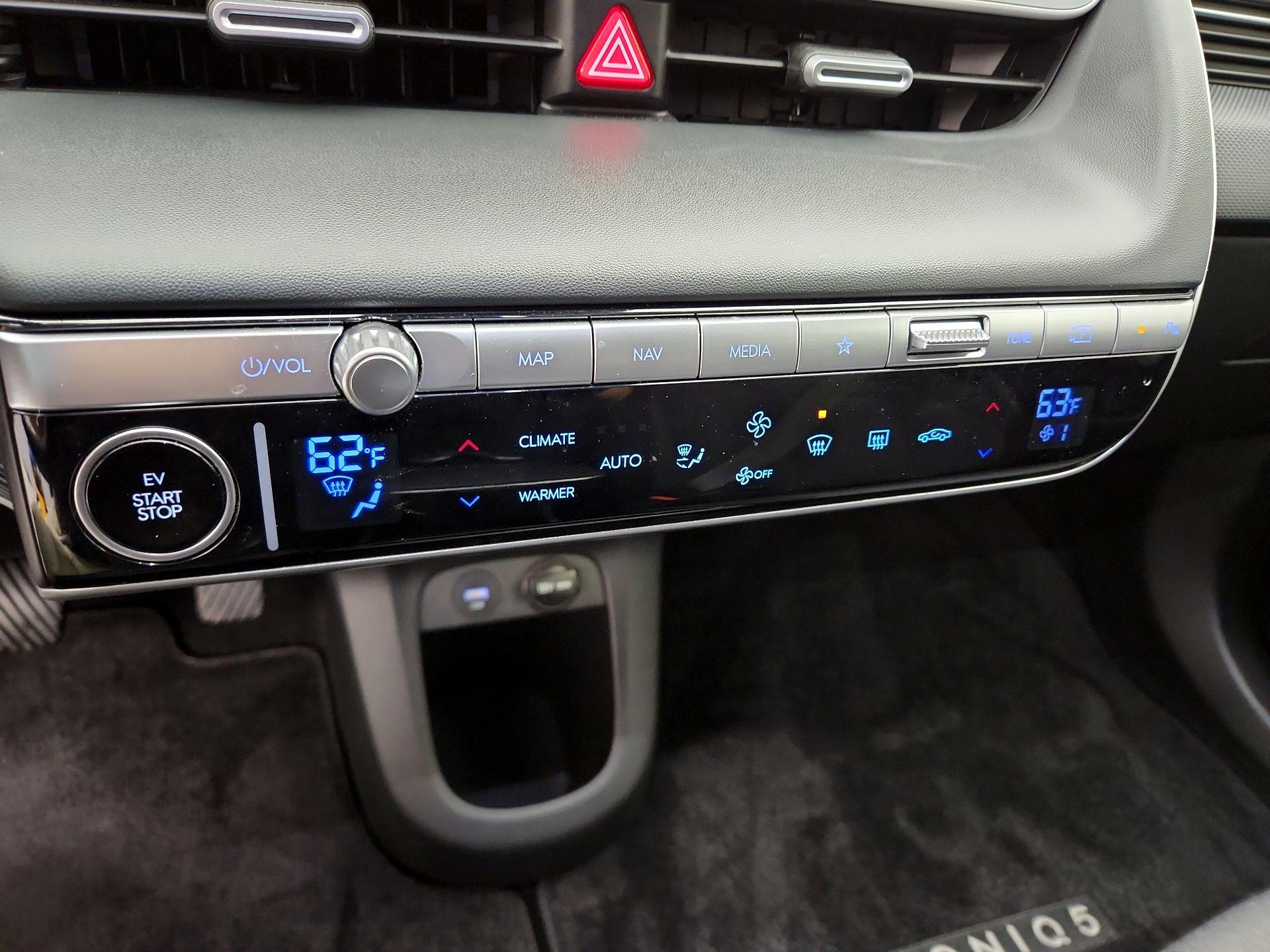 Thumbnail: 2024 Hyundai Ioniq 5 - 17