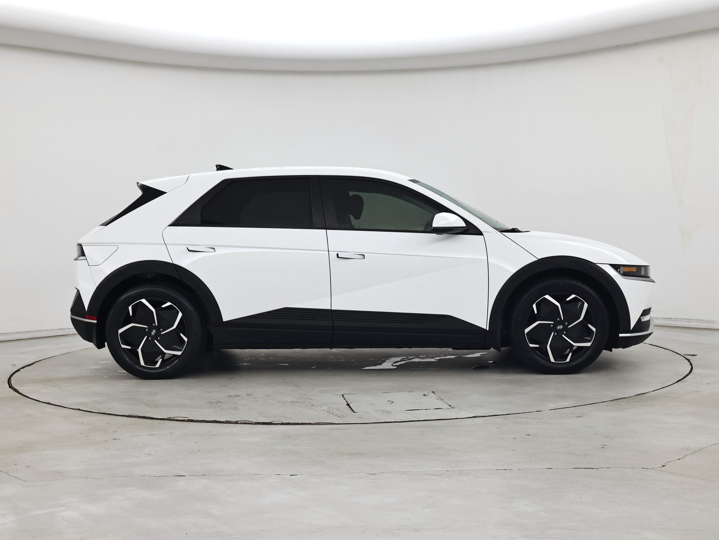 Thumbnail: 2024 Hyundai Ioniq 5 - 7
