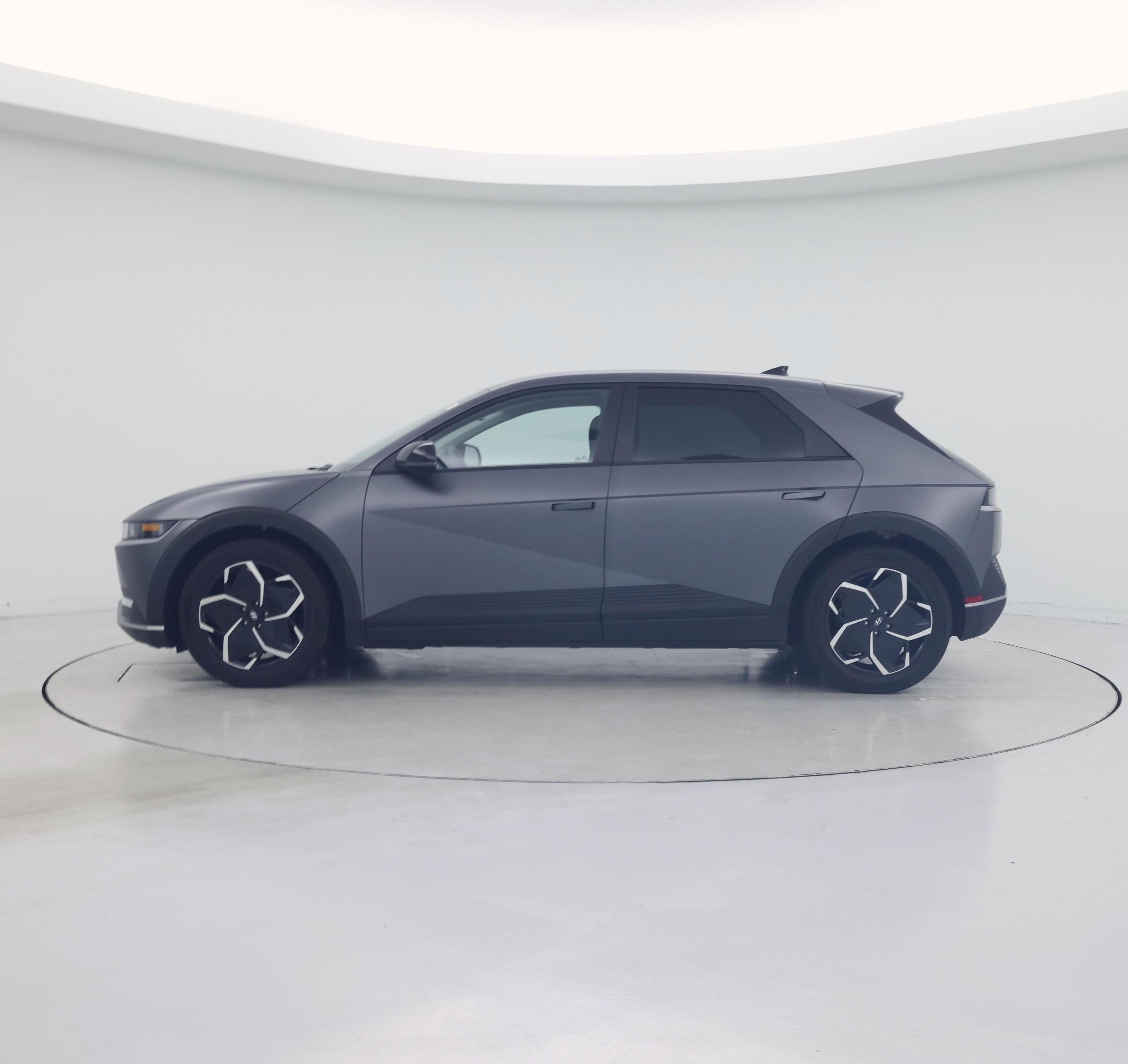 Thumbnail: 2024 Hyundai Ioniq 5 - 3