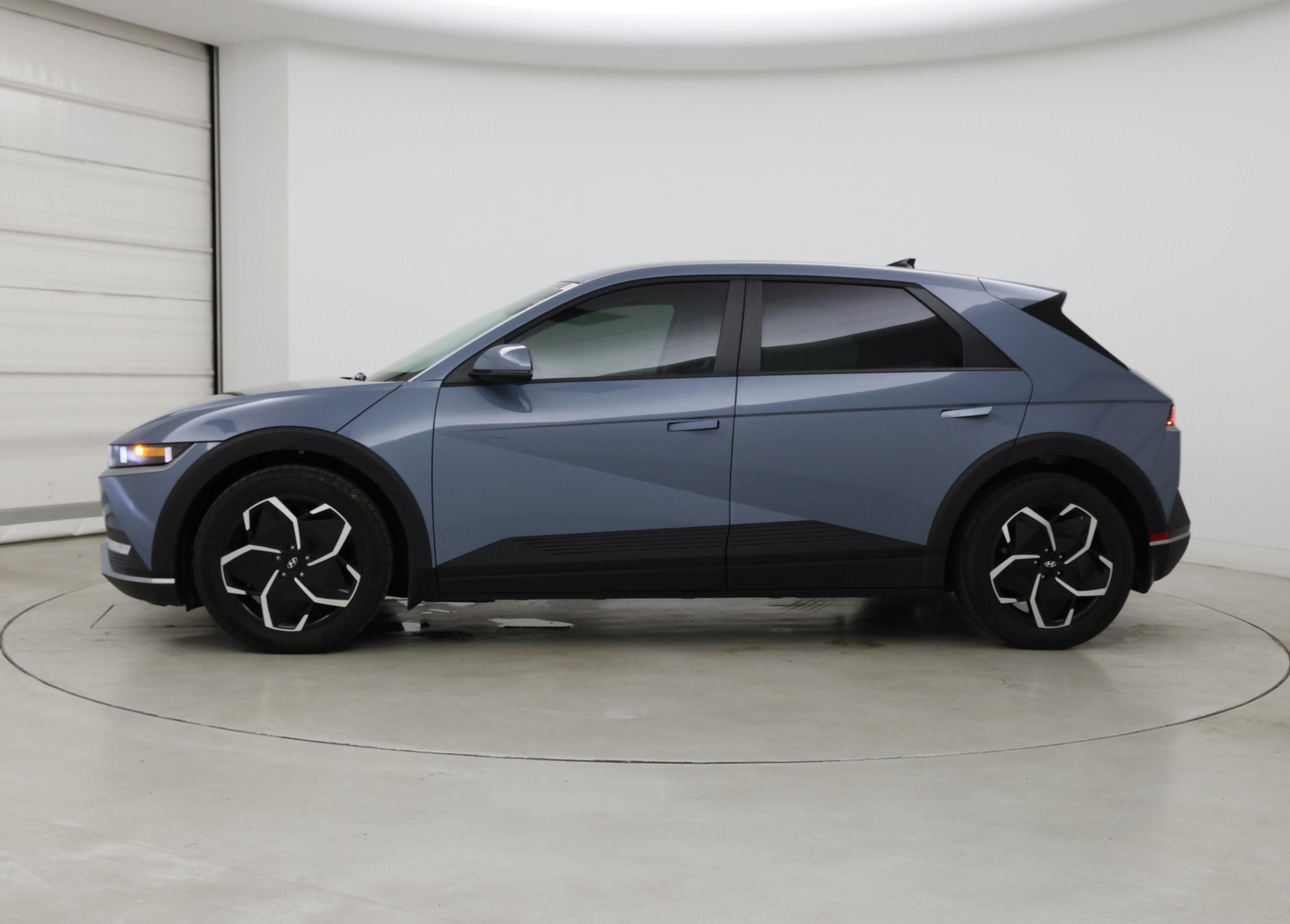 Thumbnail: 2024 Hyundai Ioniq 5 - 3