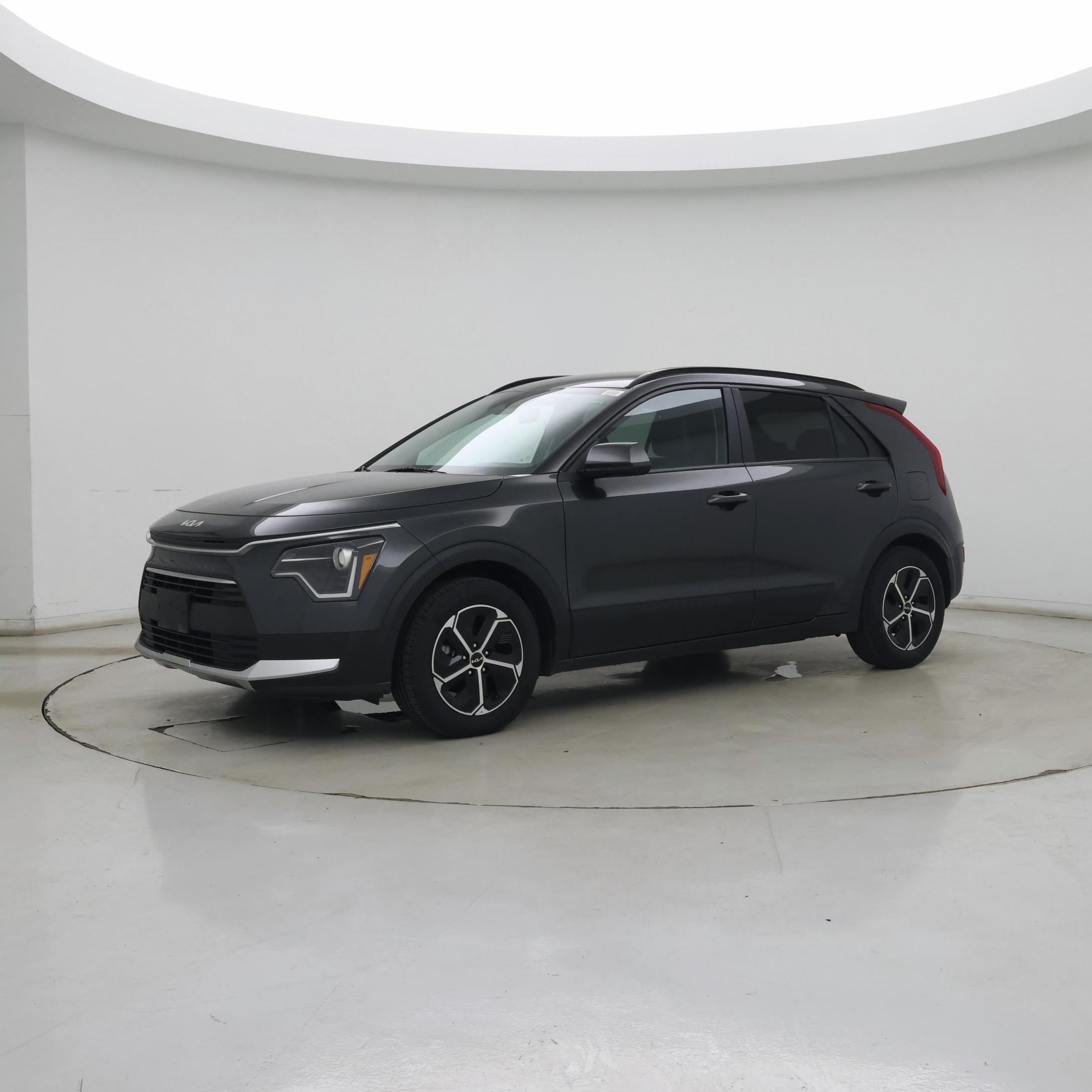 Thumbnail: 2023 Kia Niro - 4