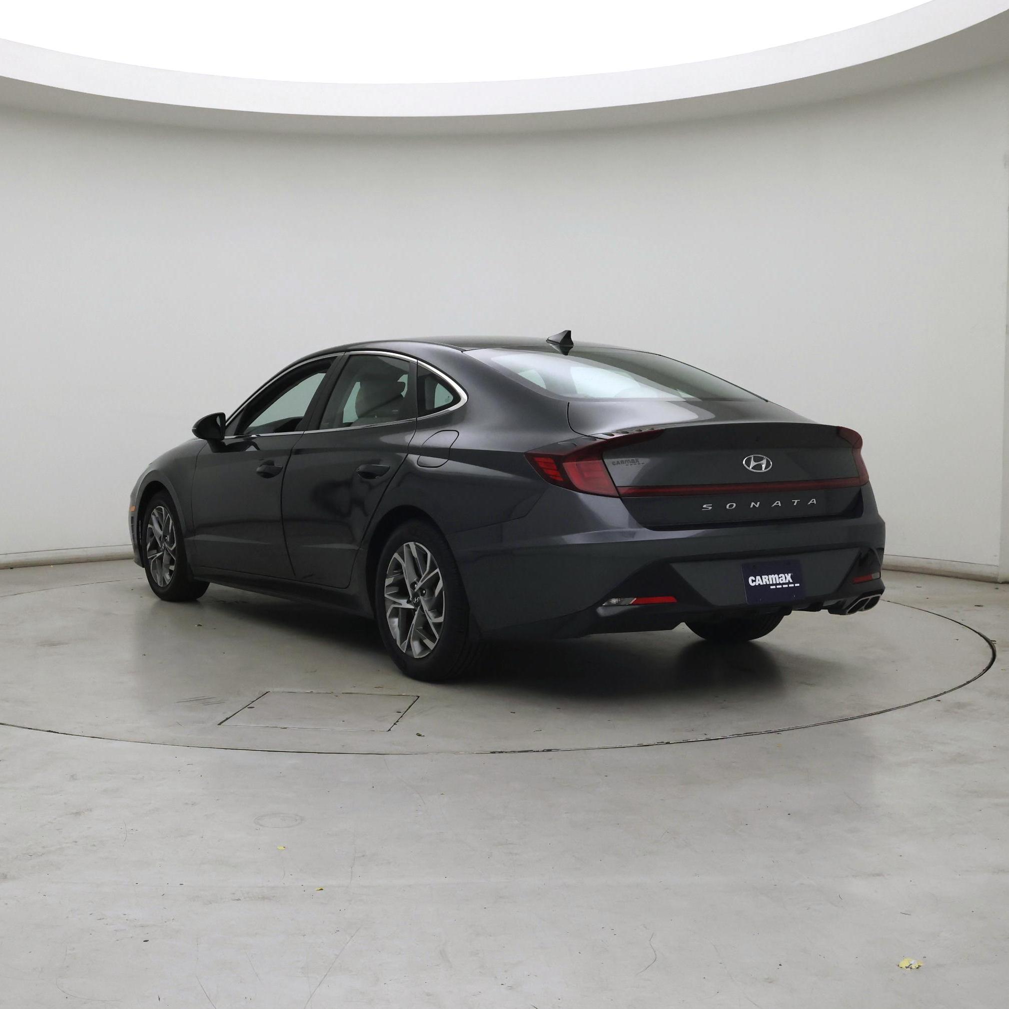 Thumbnail: 2023 Hyundai Sonata - 2
