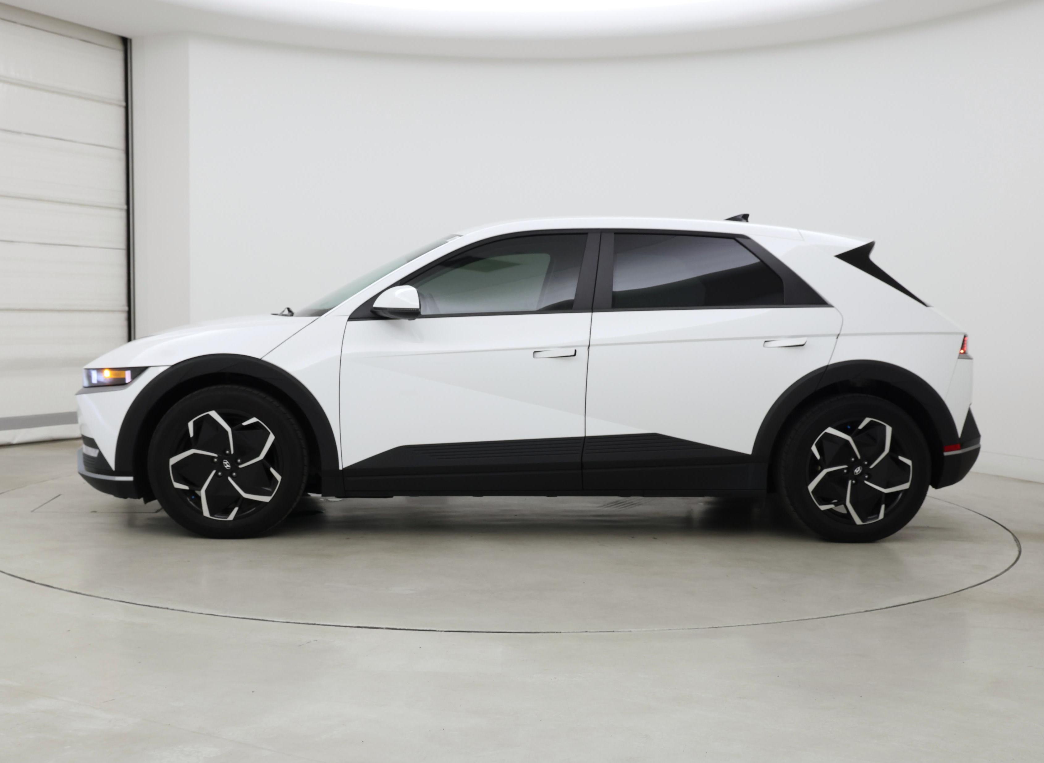 Thumbnail: 2024 Hyundai Ioniq 5 - 3