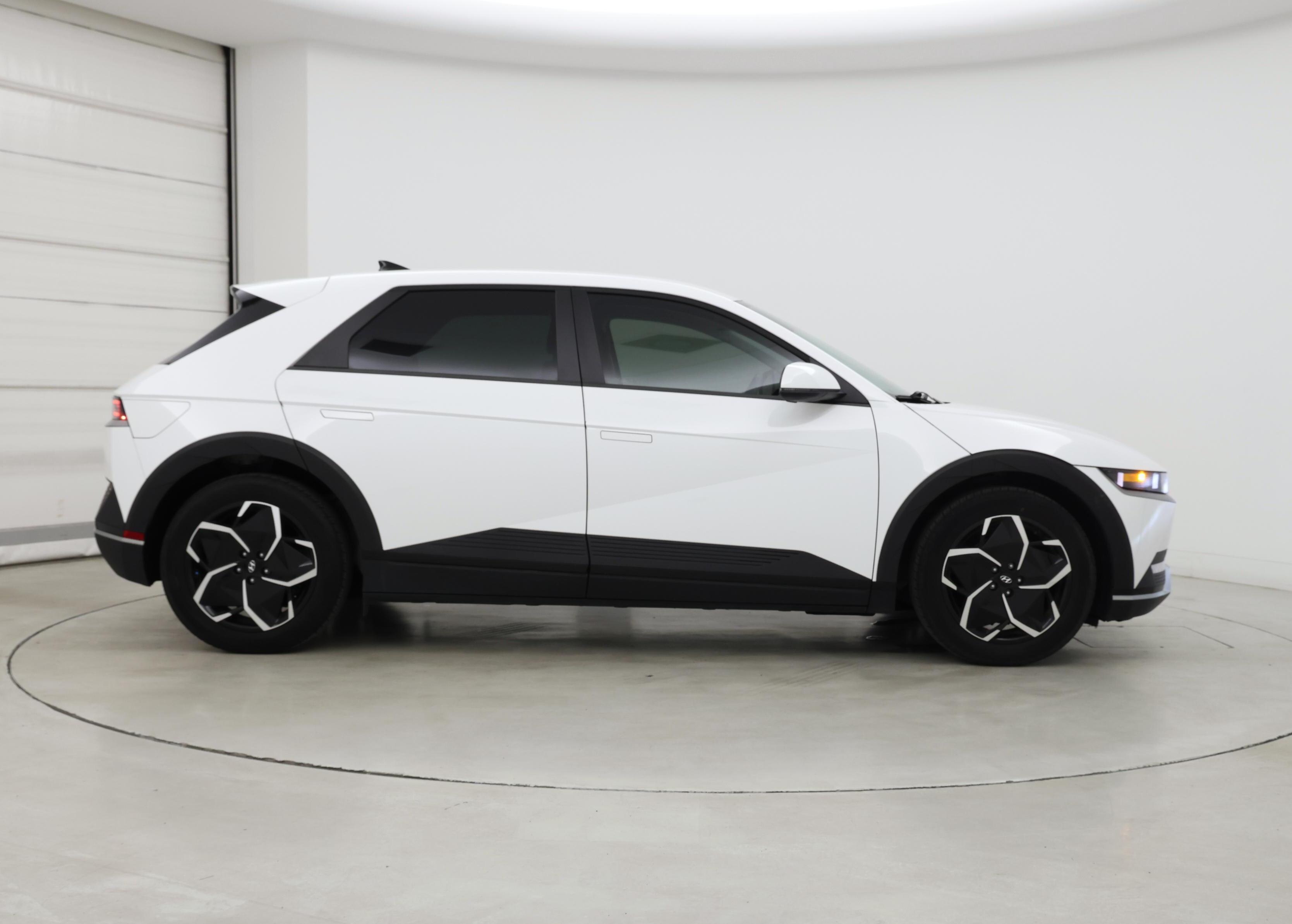 Thumbnail: 2024 Hyundai Ioniq 5 - 7