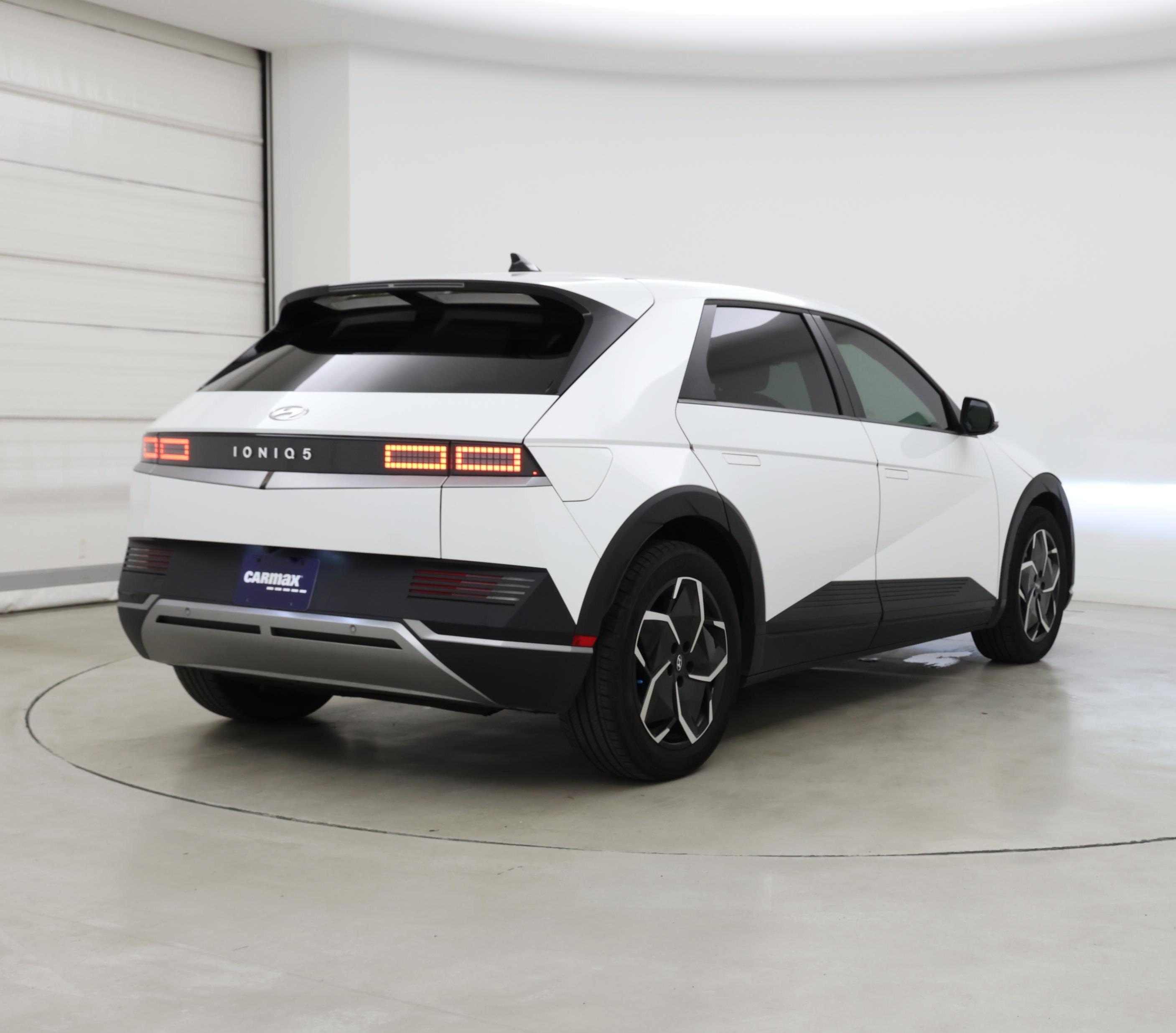Thumbnail: 2024 Hyundai Ioniq 5 - 8