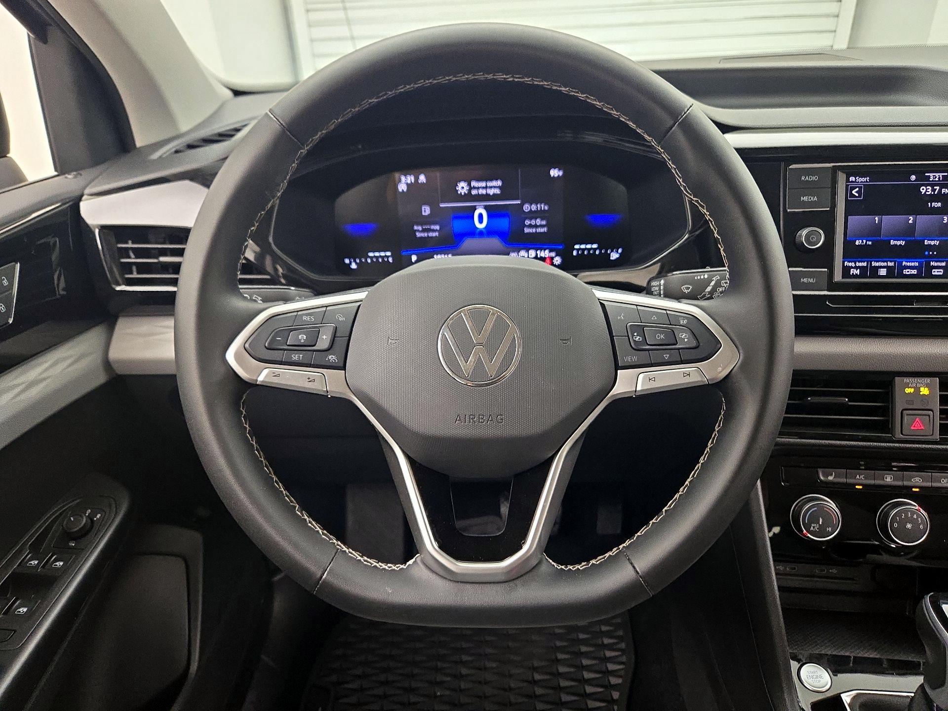 Thumbnail: 2024 Volkswagen Taos - 10