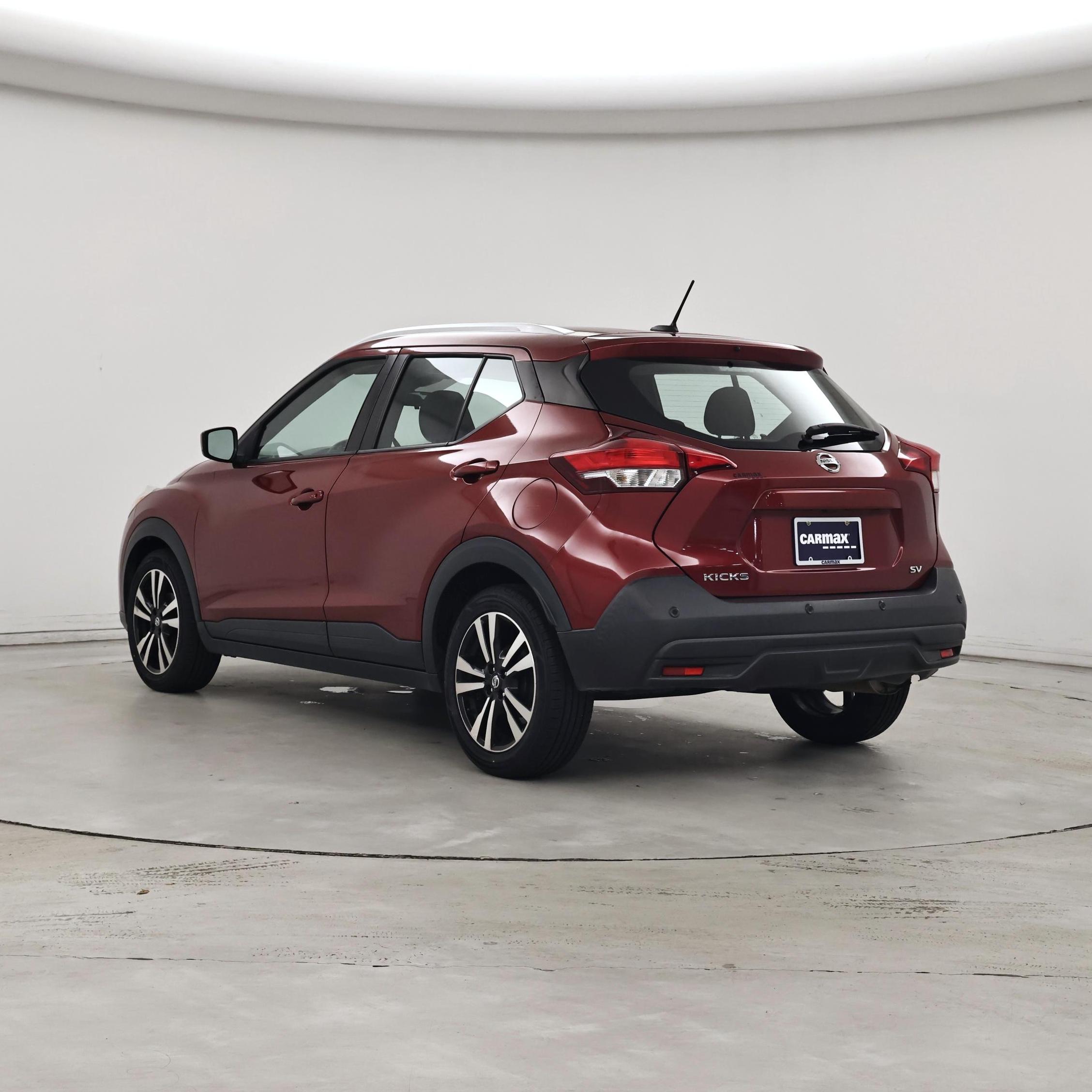 Thumbnail: 2020 Nissan Kicks - 2
