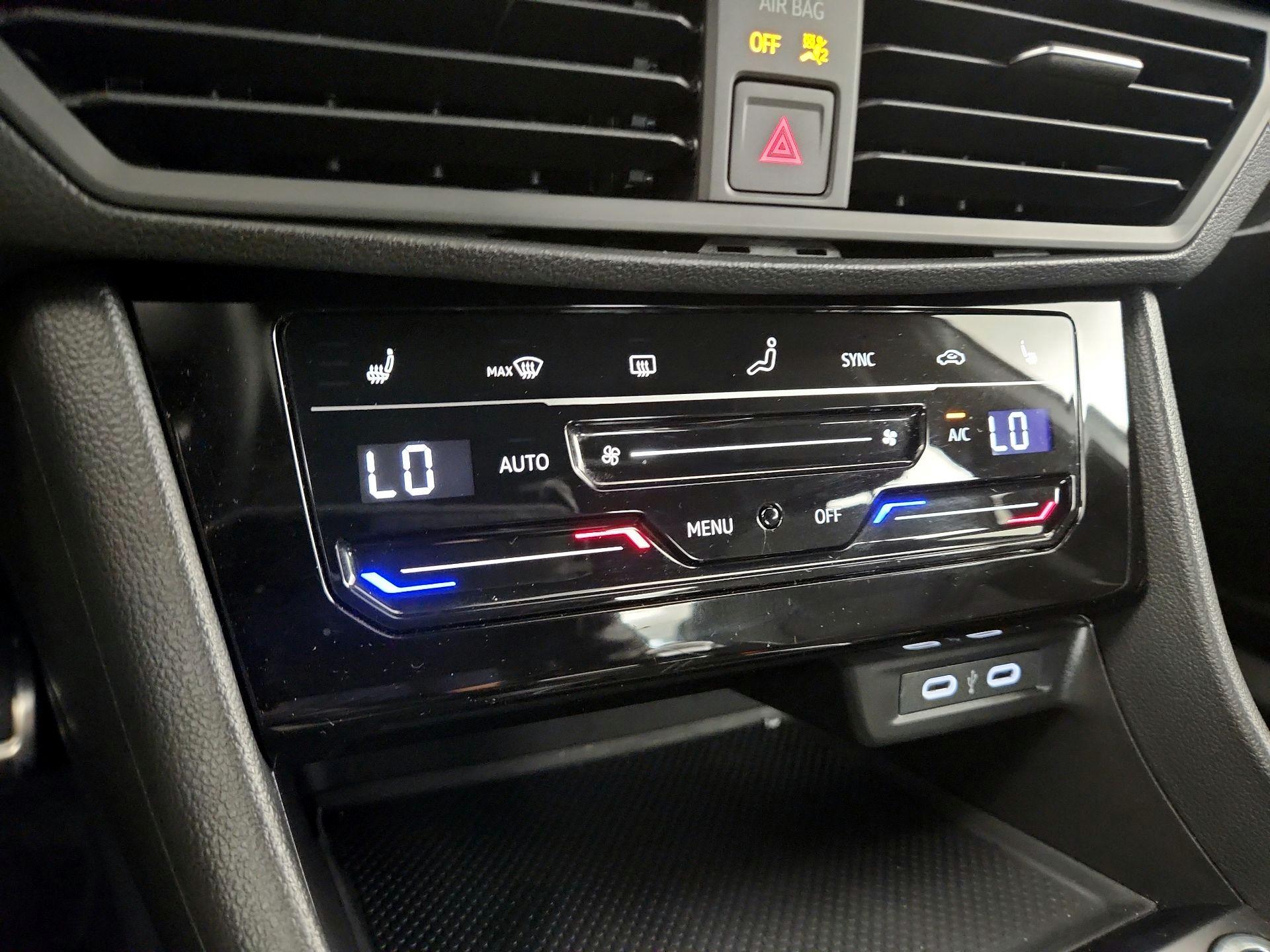 Thumbnail: 2025 Volkswagen Jetta - 16