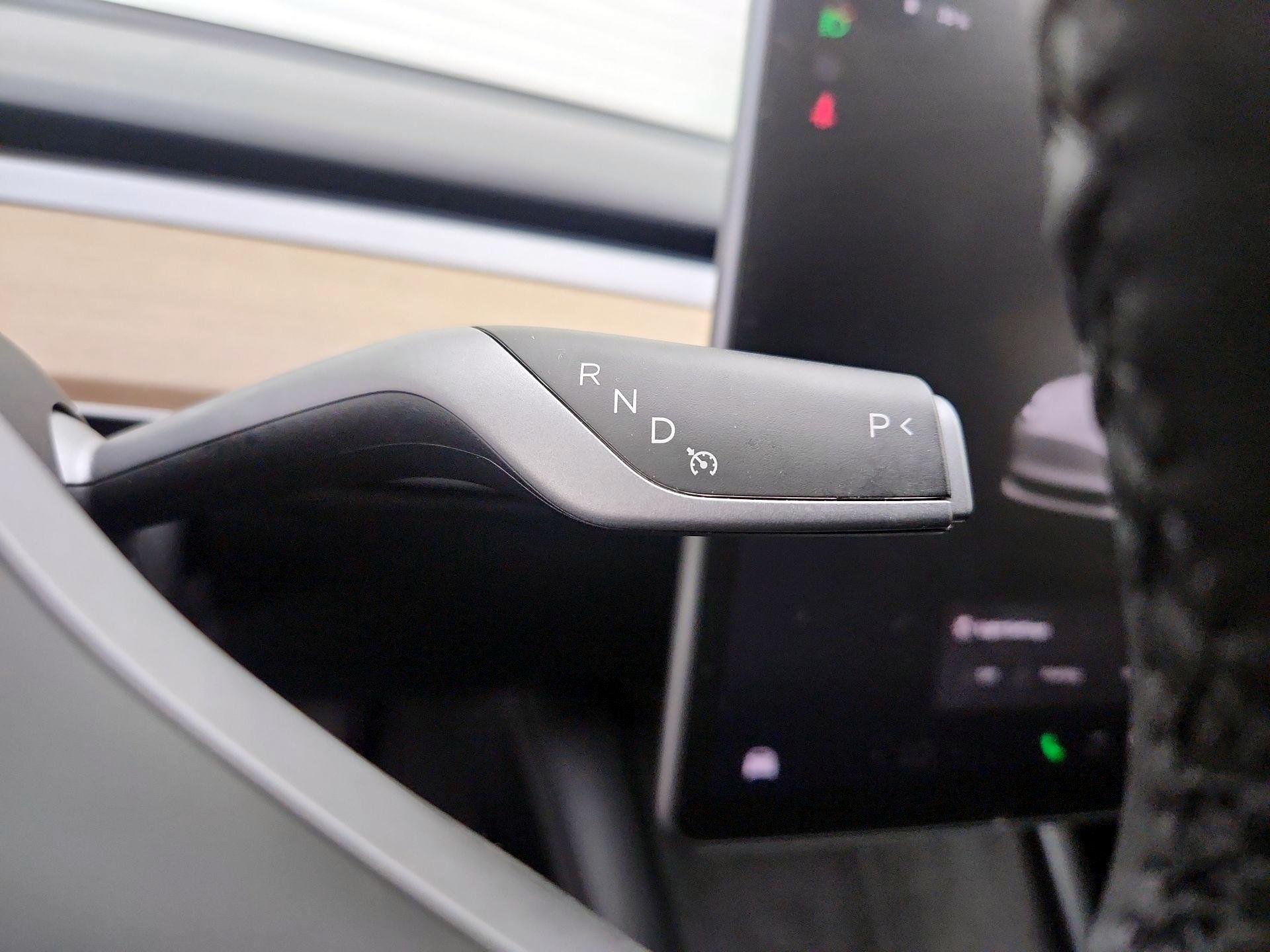 Thumbnail: 2023 Tesla Model 3 - 17