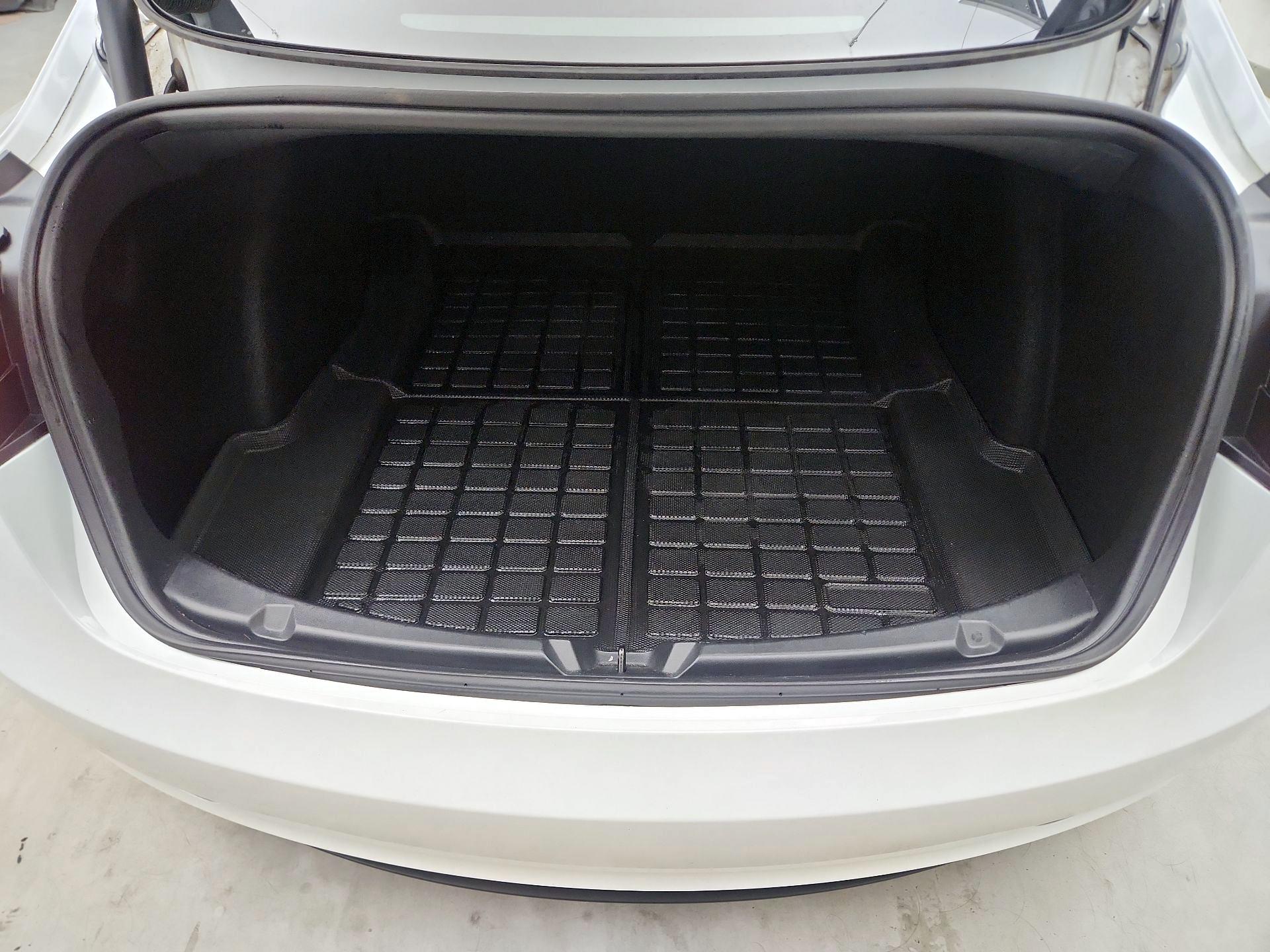 Thumbnail: 2023 Tesla Model 3 - 19