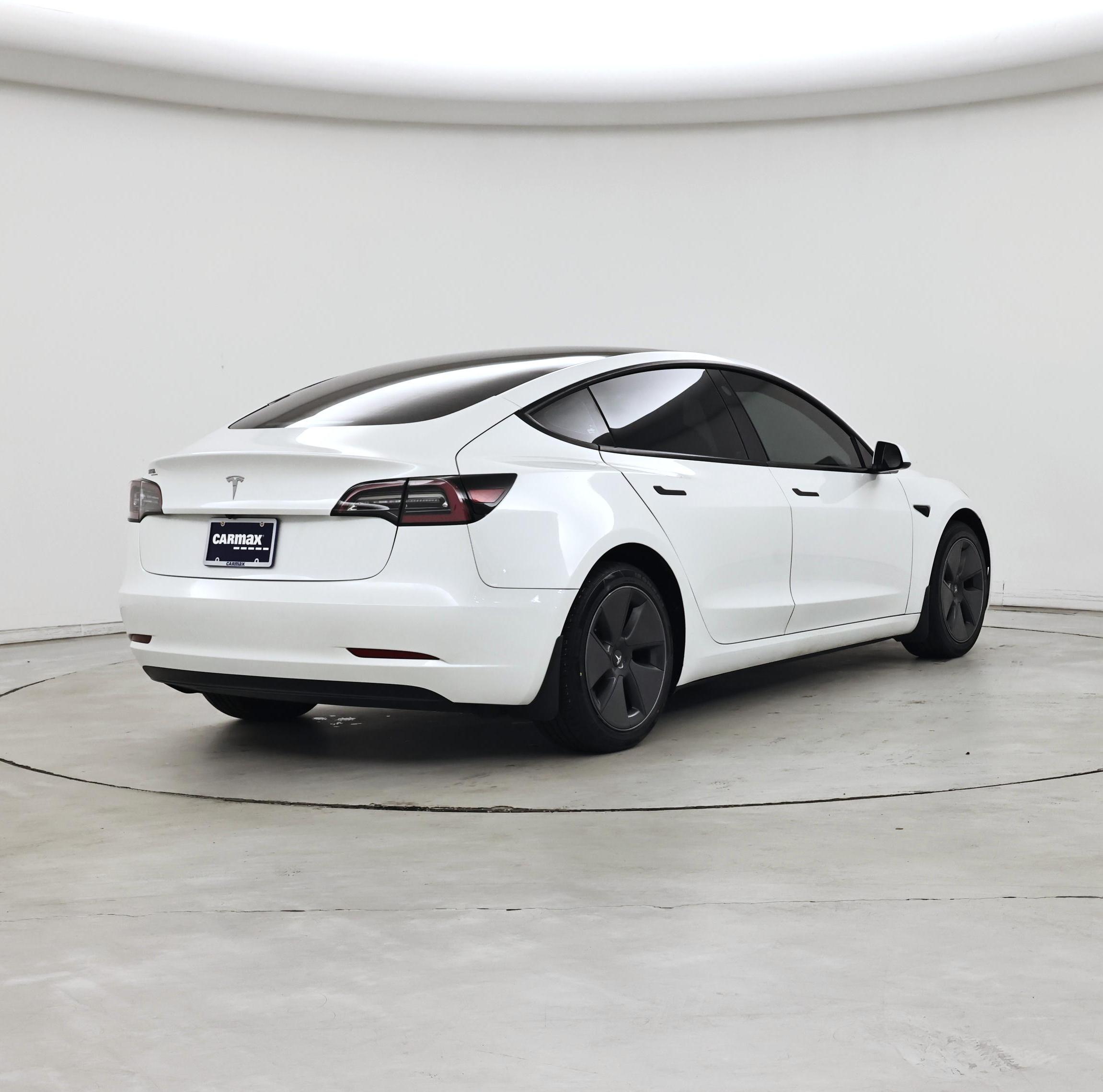 Thumbnail: 2023 Tesla Model 3 - 8