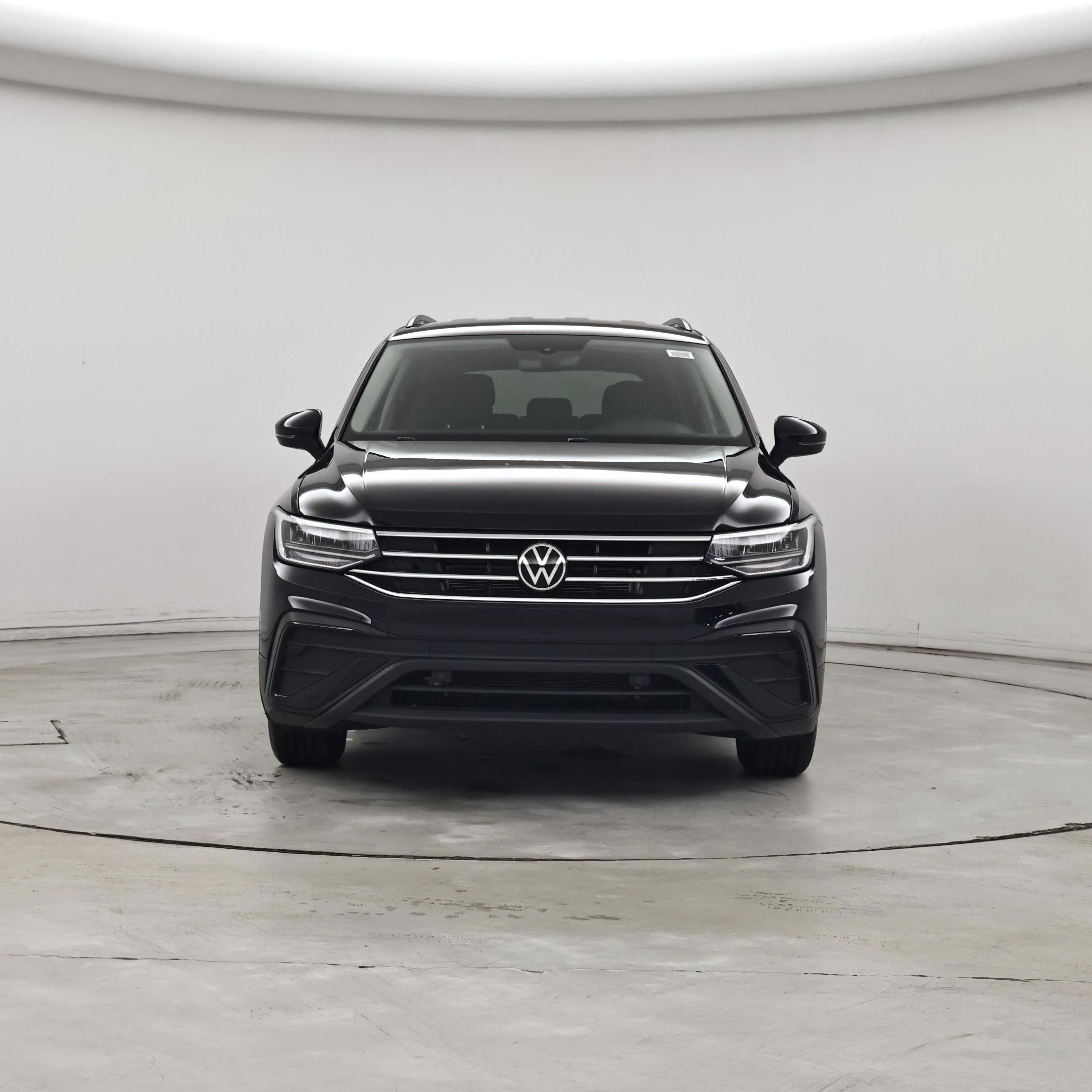 Thumbnail: 2023 Volkswagen Tiguan - 5