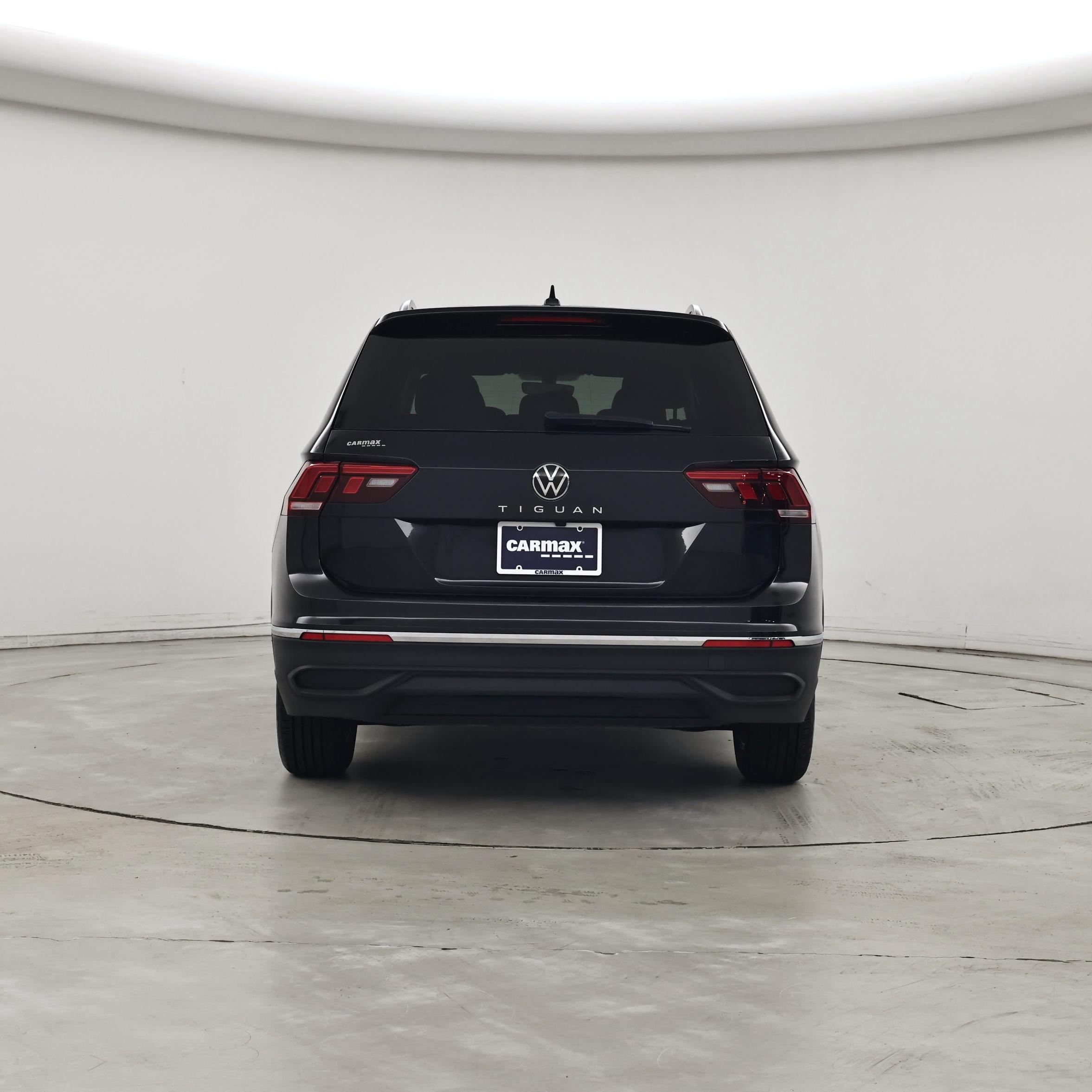 Thumbnail: 2023 Volkswagen Tiguan - 6
