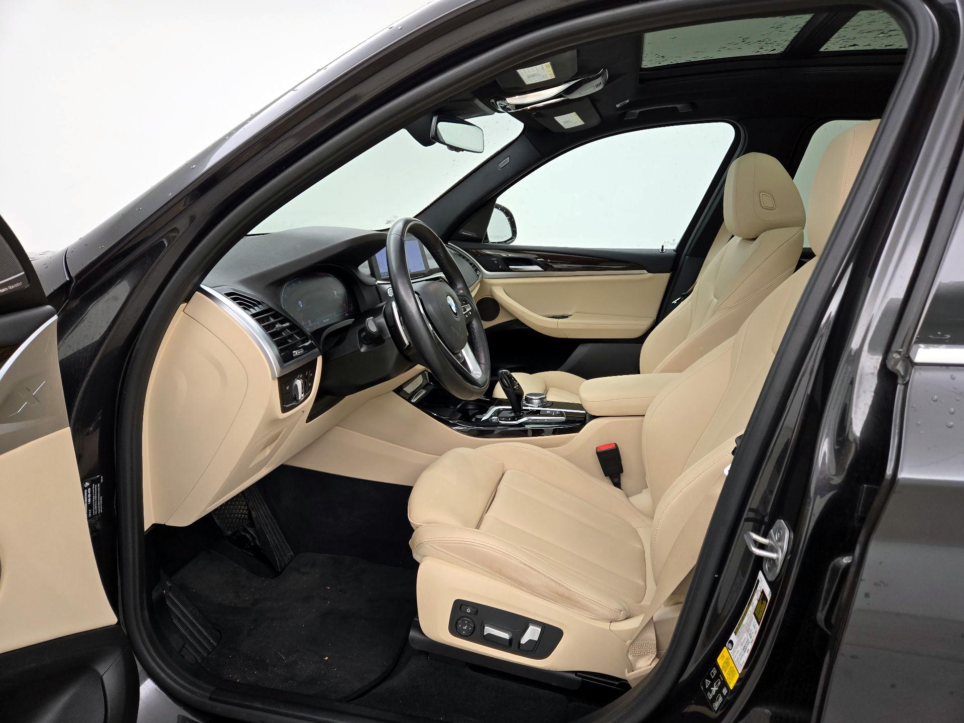 Thumbnail: 2021 BMW X3 - 11