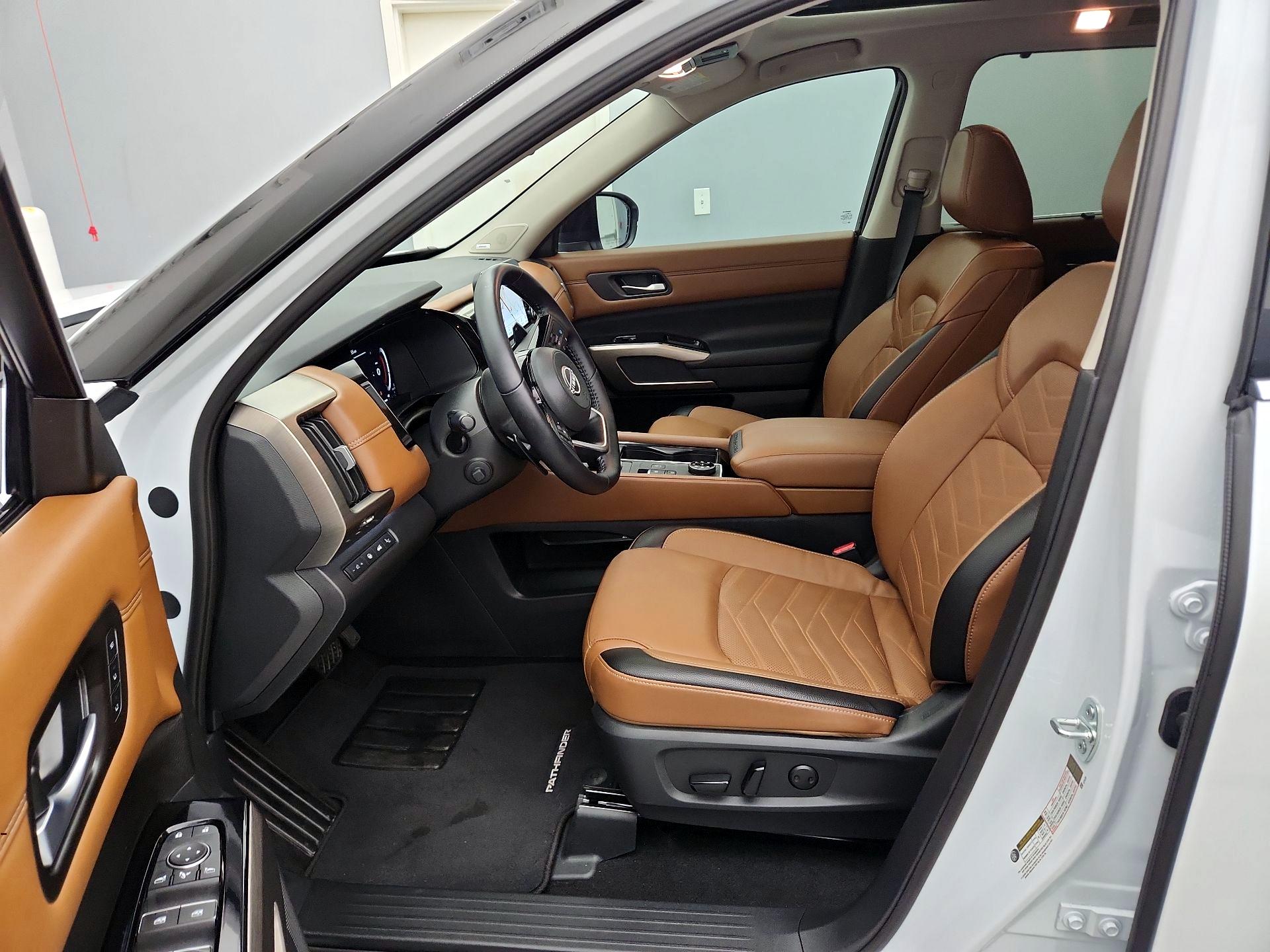 Thumbnail: 2025 Nissan Pathfinder - 11