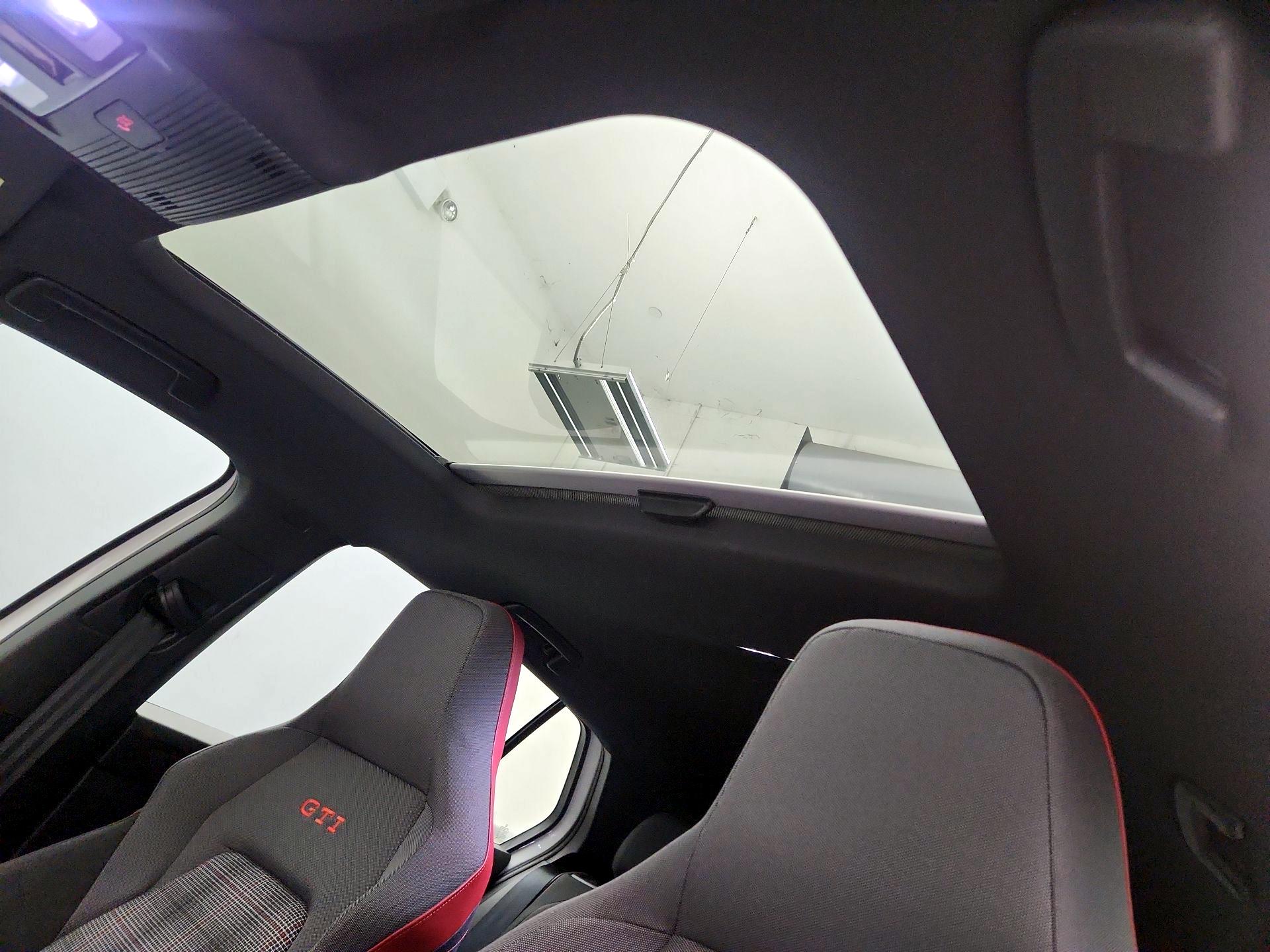 Thumbnail: 2024 Volkswagen Golf - 19