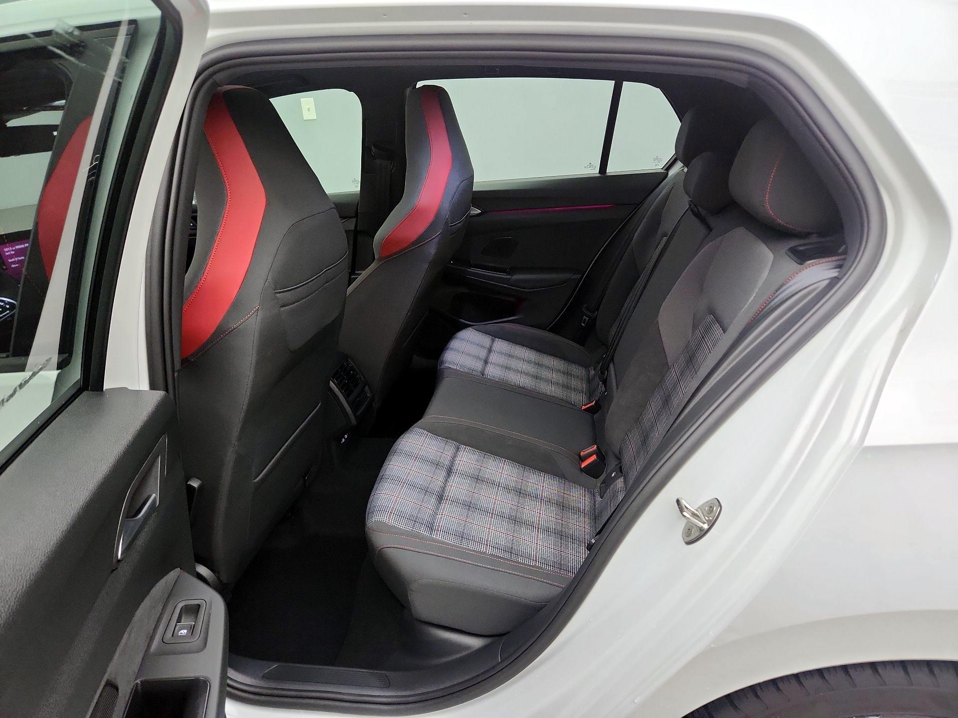 Thumbnail: 2024 Volkswagen Golf - 20