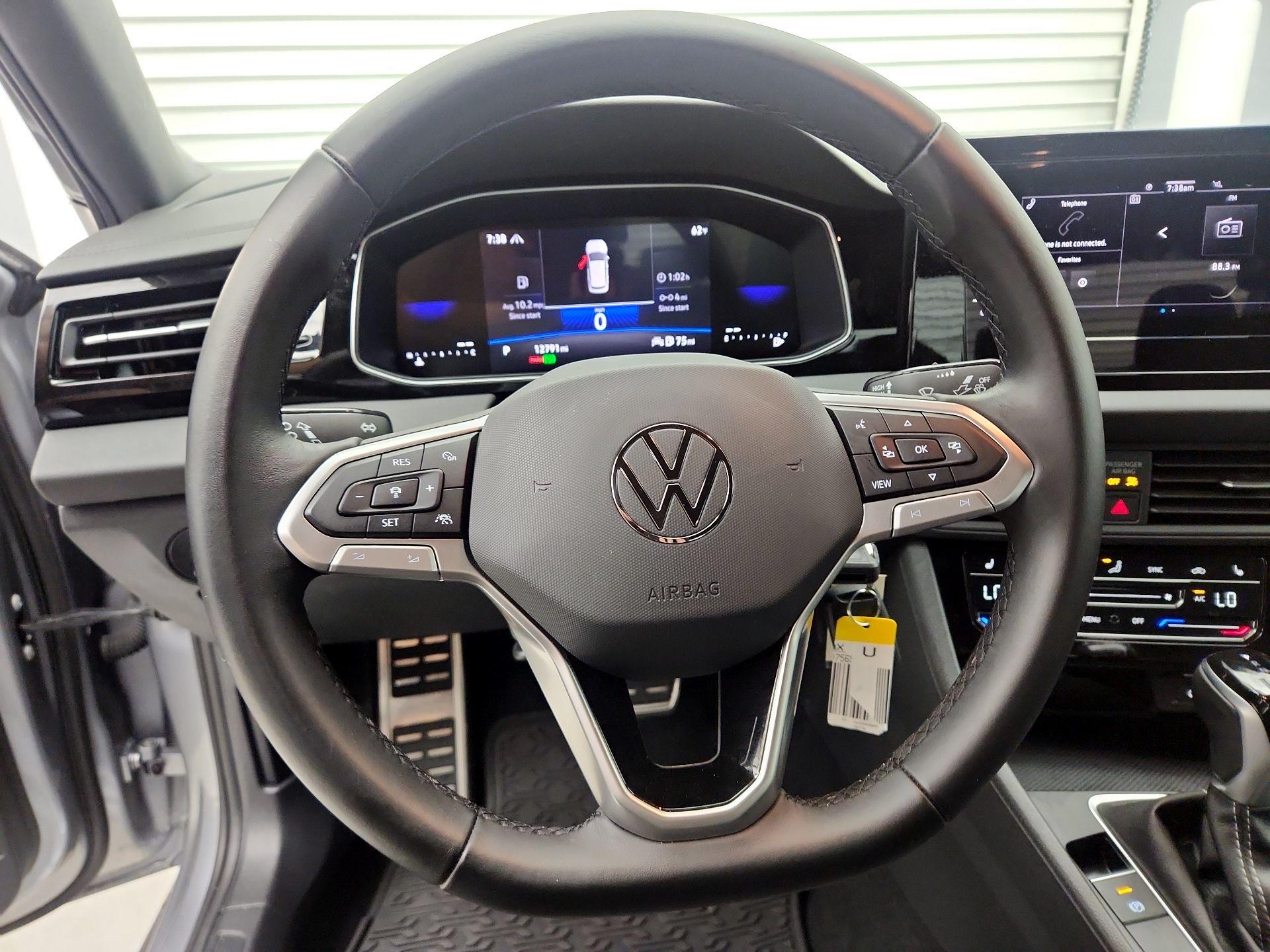 Thumbnail: 2025 Volkswagen Jetta - 10