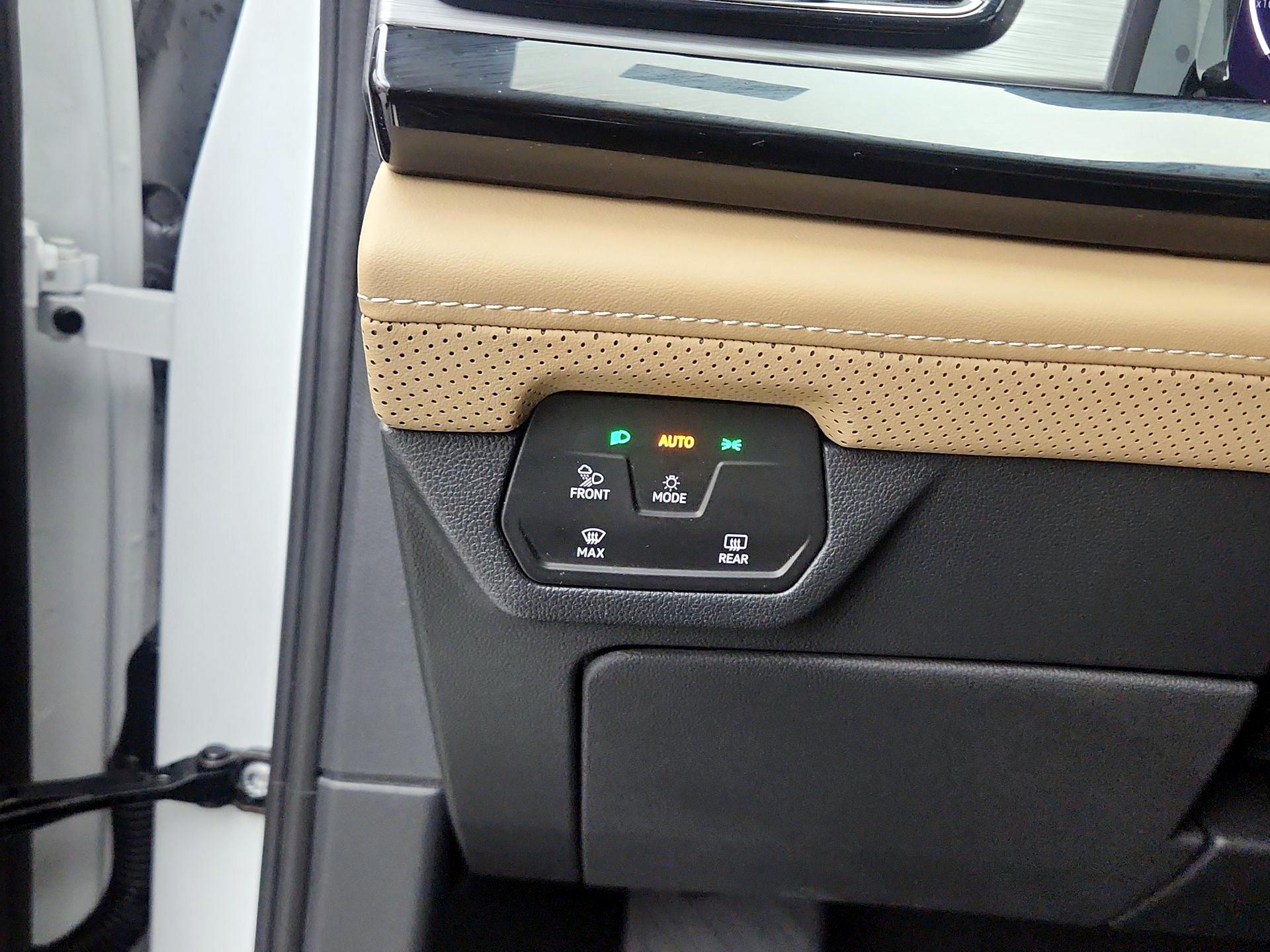 Thumbnail: 2024 Volkswagen Atlas - 13