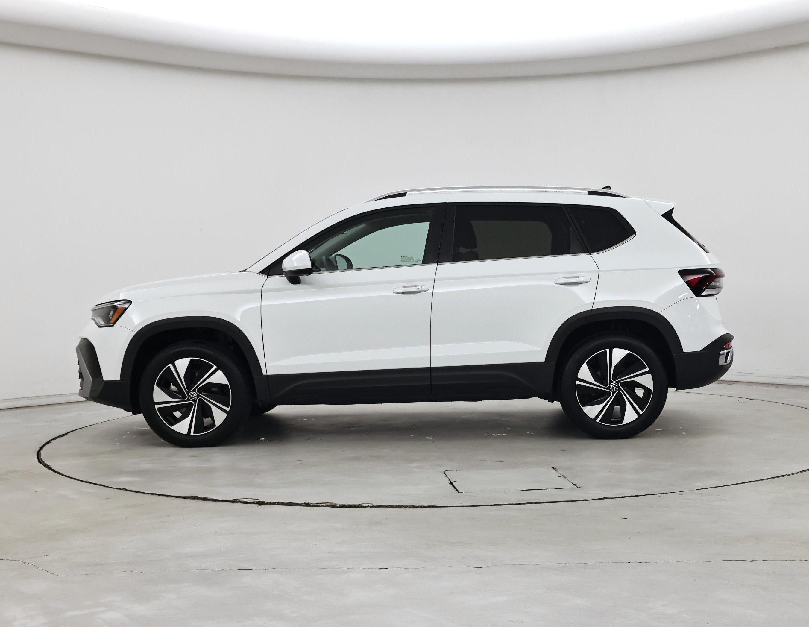 Thumbnail: 2025 Volkswagen Taos - 3