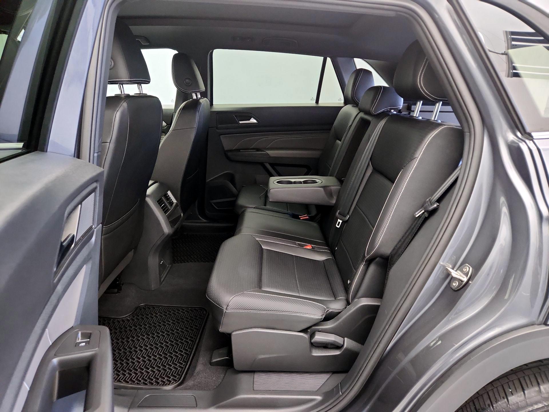 Thumbnail: 2023 Volkswagen Atlas - 19