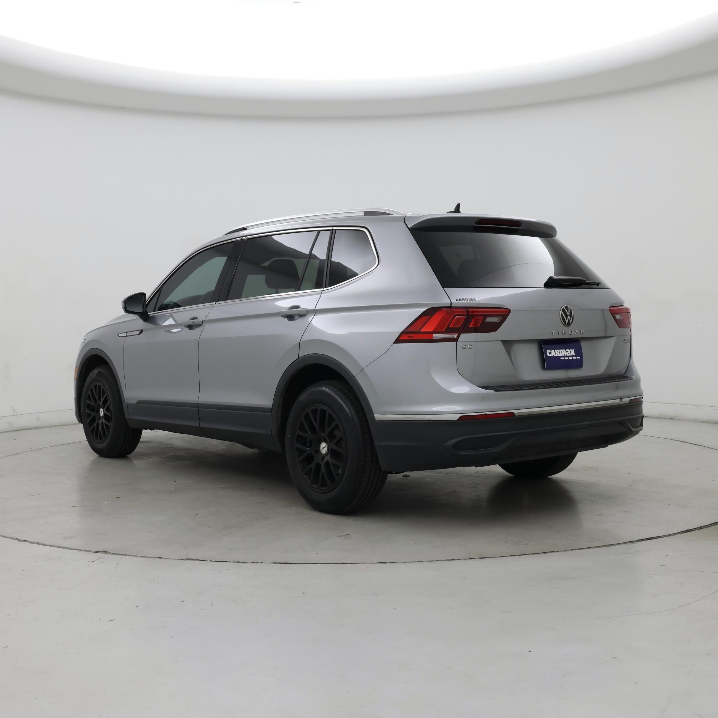 Thumbnail: 2023 Volkswagen Tiguan - 2