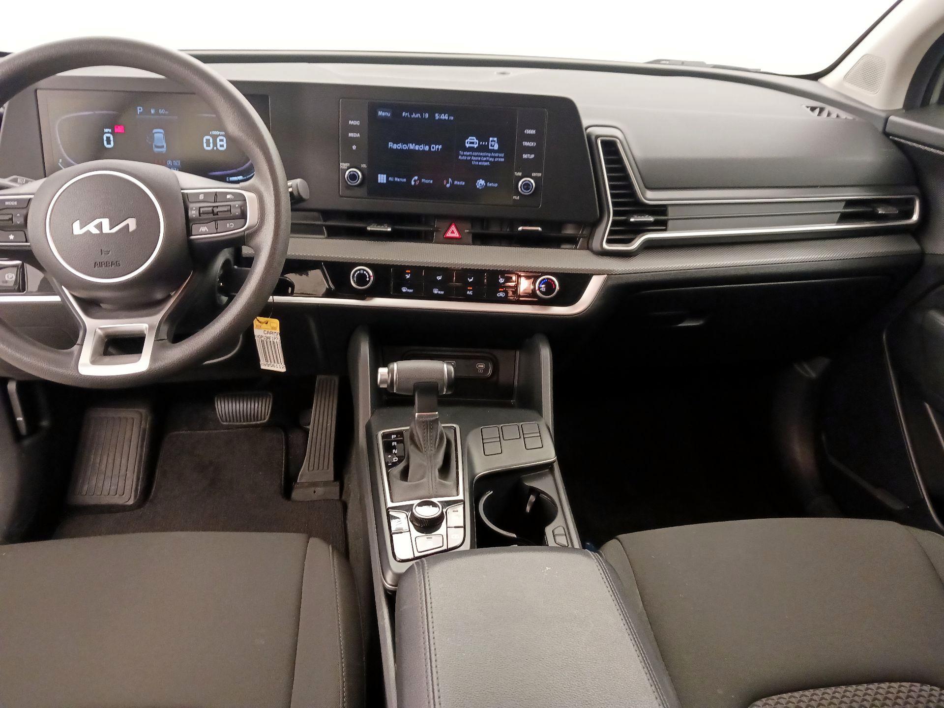 Thumbnail: 2023 Kia Sportage - 9
