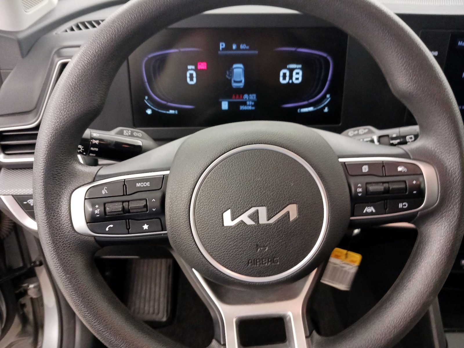 2023 Kia Sportage LX - Photo 11