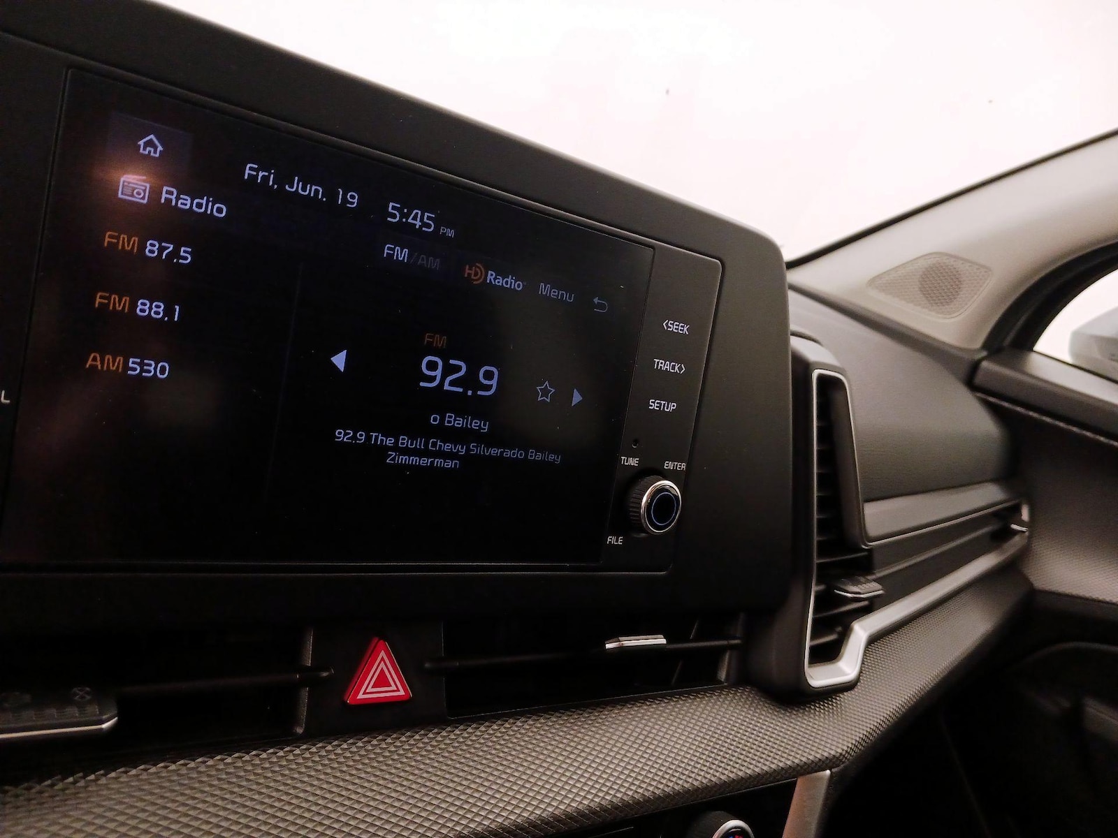 2023 Kia Sportage LX - Photo 16