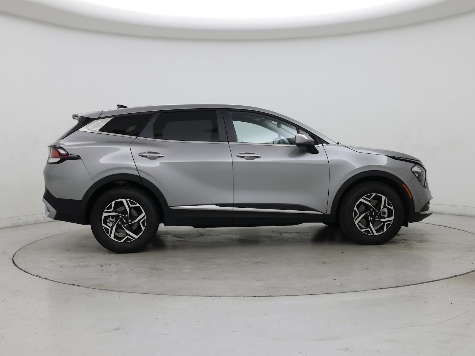 2023 Kia Sportage LX - Photo 8